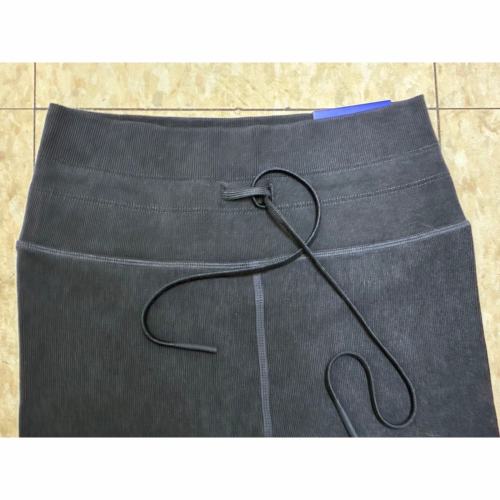 The Unbranded Brand Lab Joy Women’s 7/8 Length High Rise Leggings Sz Small Black Size 28" / US 6 / IT 42 - 7 Thumbnail