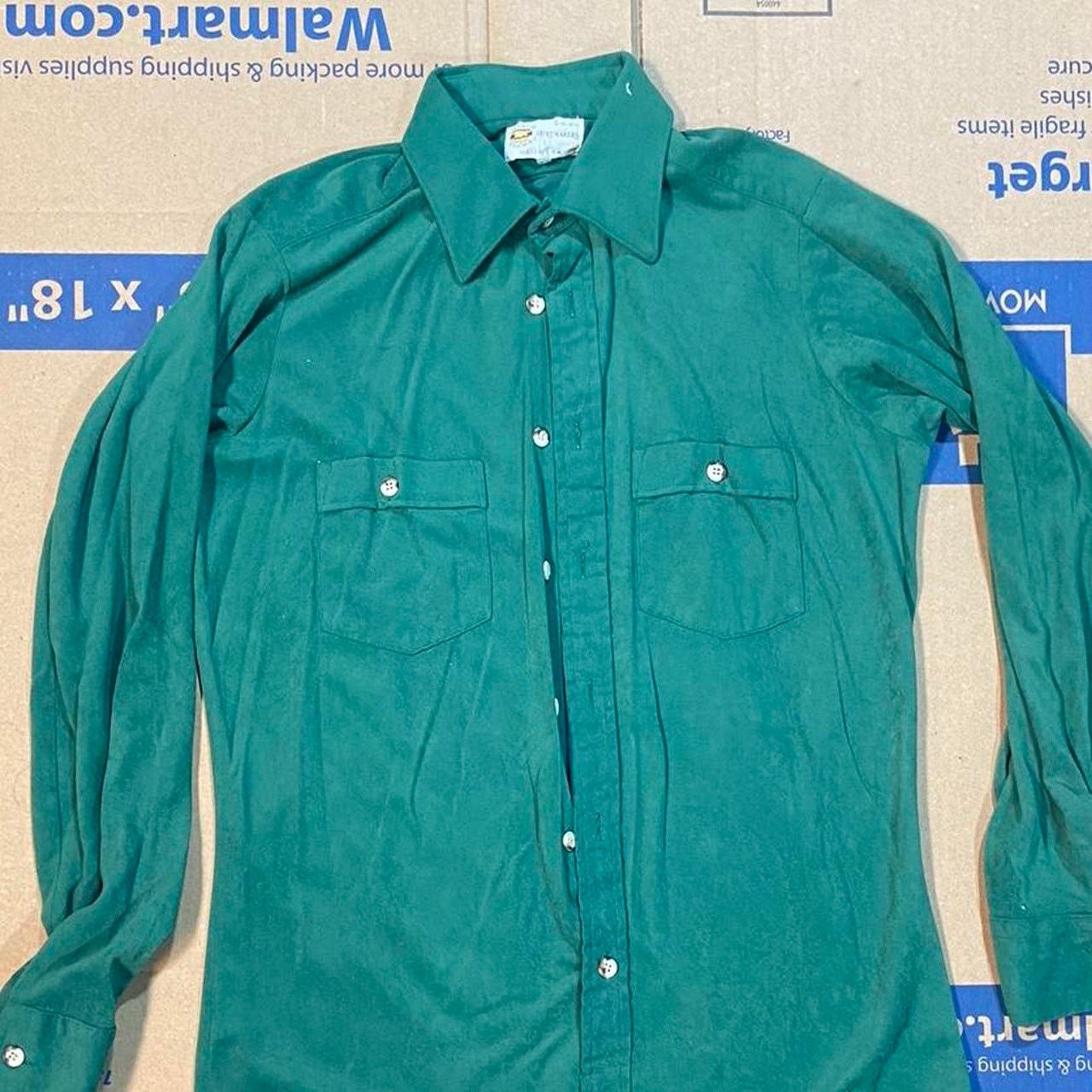 Hanes 70s green button up Size US S / EU 44-46 / 1 - 4 Thumbnail