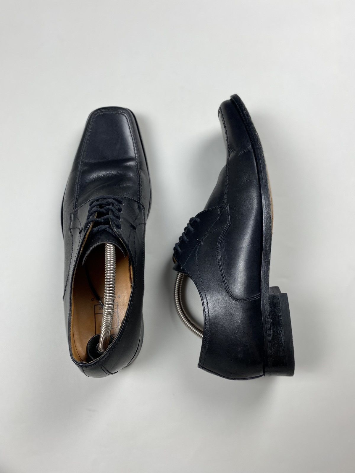 Loake Loake men’s leather formal lace up shoes size US 10 Size US 10 / EU 43 - 23 Thumbnail