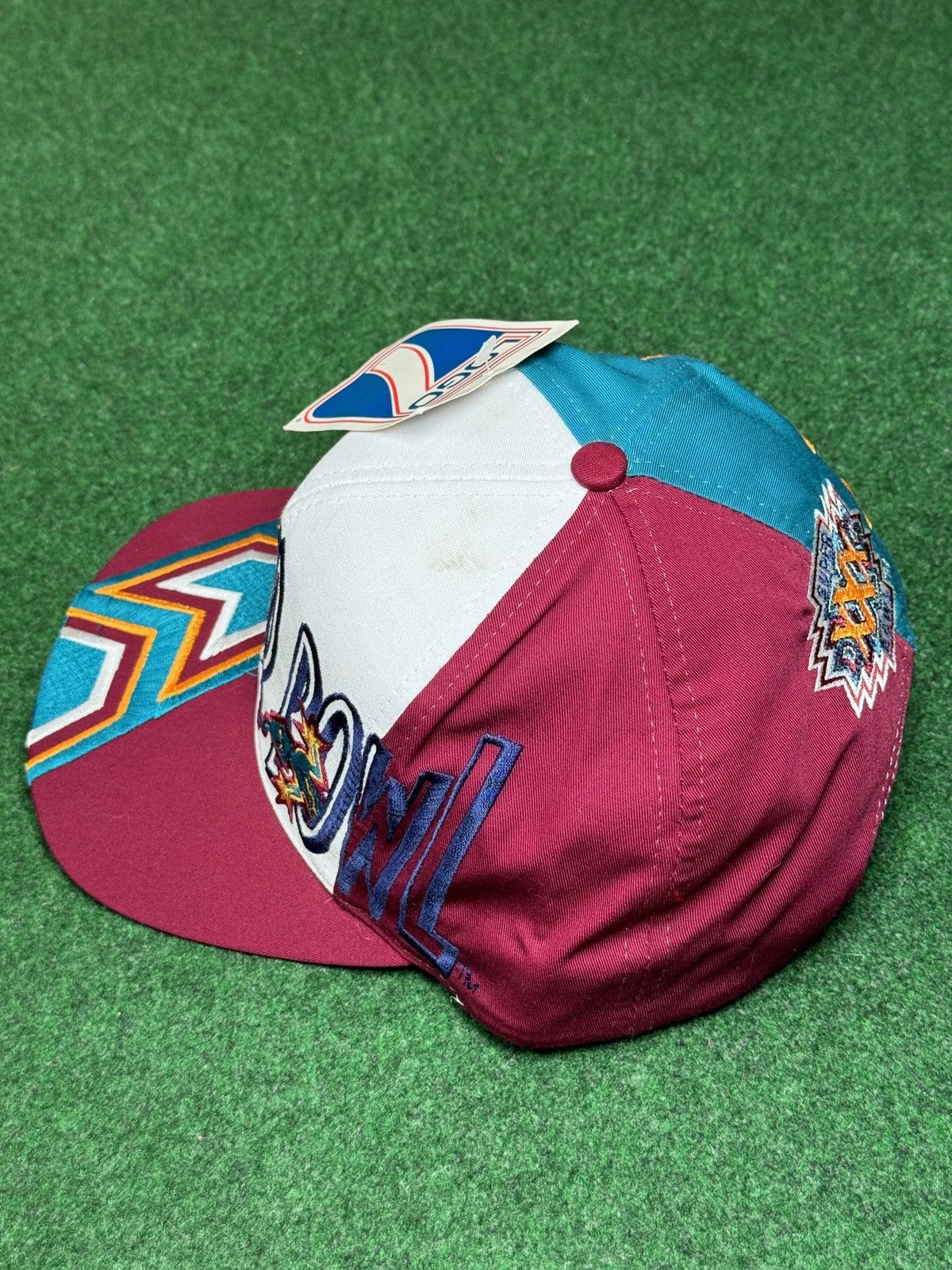 Logo 7 × Vintage Super Bowl XXX Hat Sun Devil Stadium Logo 7 NFL Aztec Size ONE SIZE - 4 Thumbnail