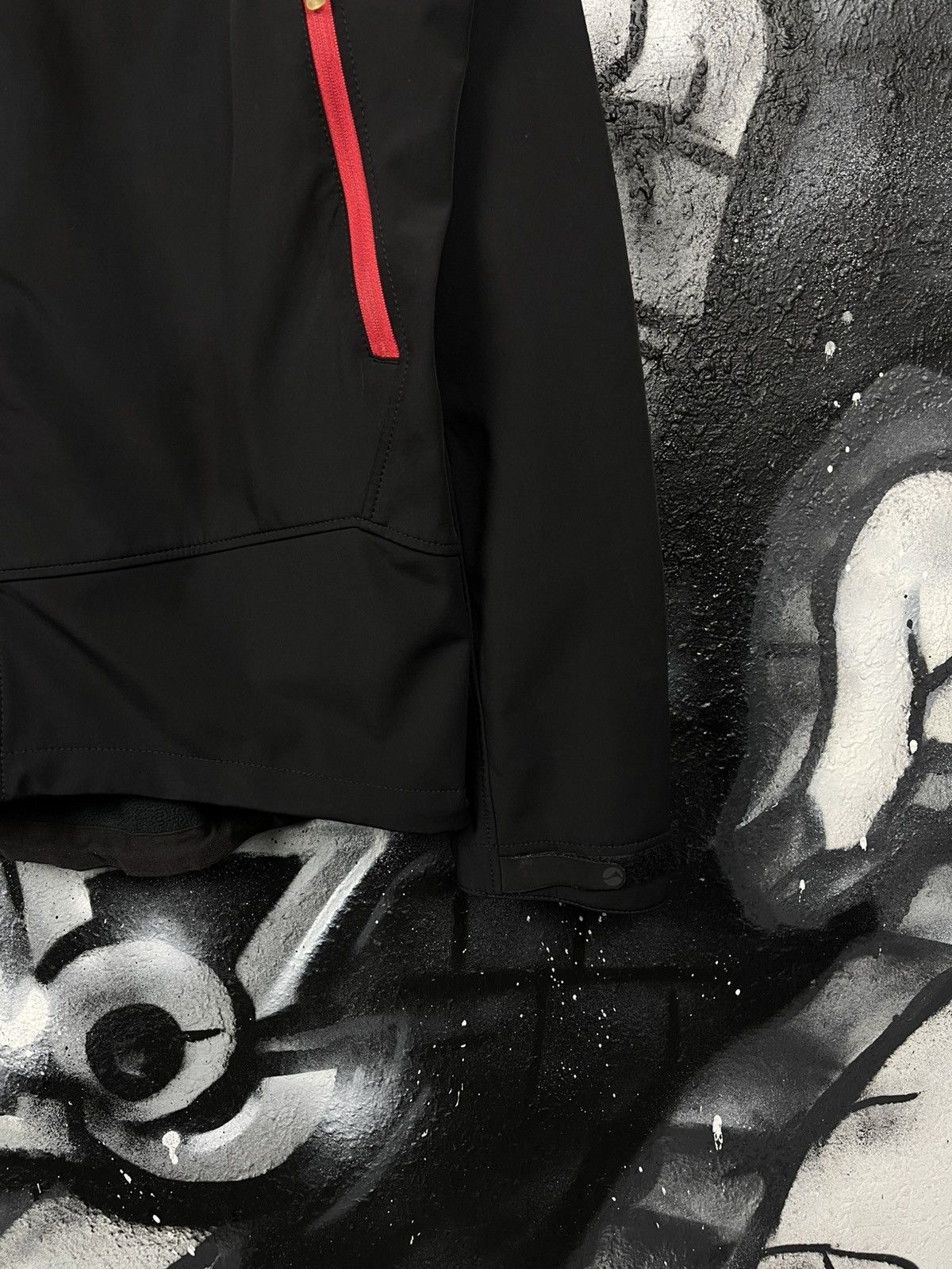 Montane Montane Dyno XT Softshell Black Hiking Jacket Men’s Size M Size US M / EU 48-50 / 2 - 4 Thumbnail