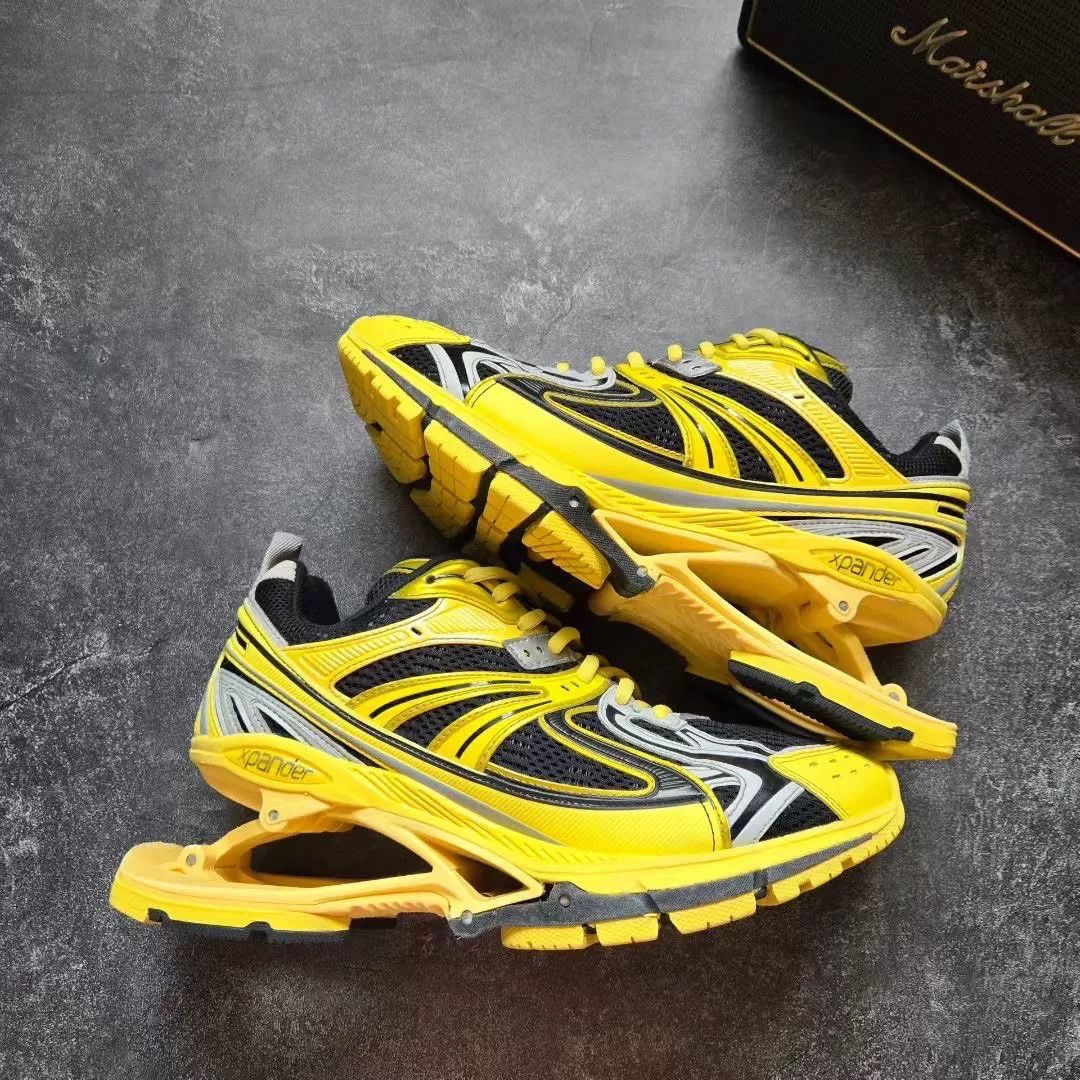 Balenciaga Balenciaga Yellow Lowtop Sneakers 41 Men Size US 8.5 / EU 41-42 - 1 Thumbnail