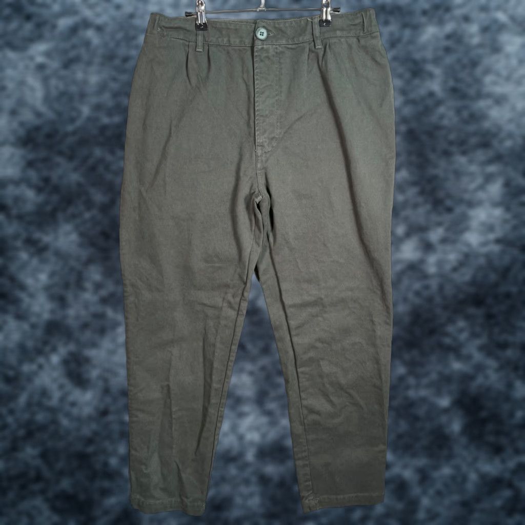 Vintage VINTAGE Bonne Amsterdam Chinos Pants Mens XL Gray Cotton Tapered Front Flat 30 Inseam 34 Waist Mens Size US 36 / EU 52 - 1 Thumbnail