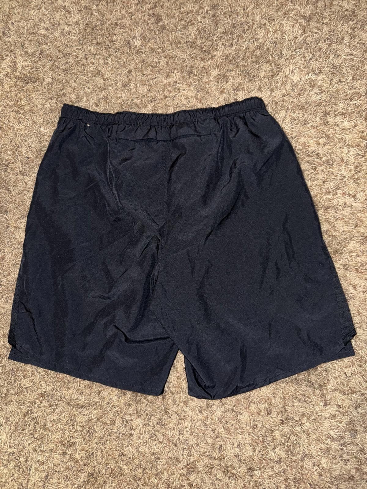 Nike Nike Challenger Men's Dri-FIT 5" Brief-Lined Running Shorts Size US 34 / EU 50 - 5 Thumbnail