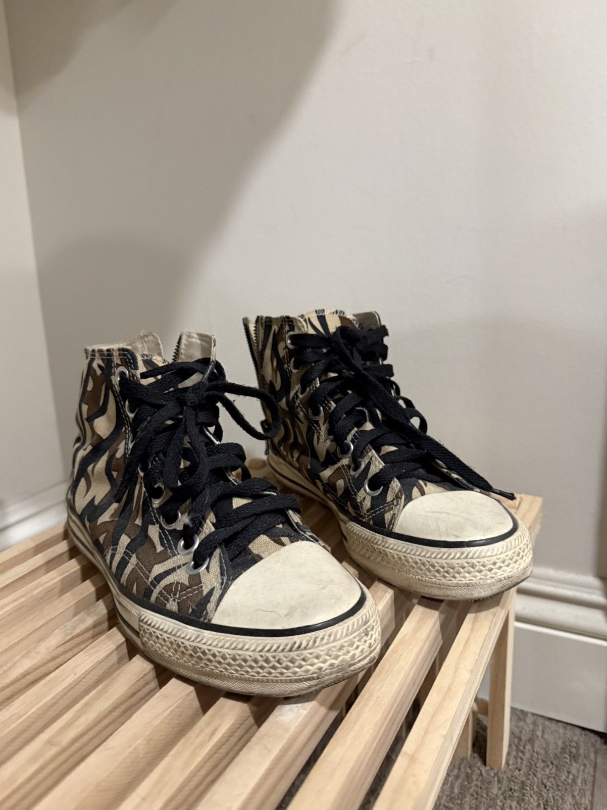 Number (N)ine FW04 Heart Tribal Camo Chucks Size US 7 / EU 40 - 5 Thumbnail