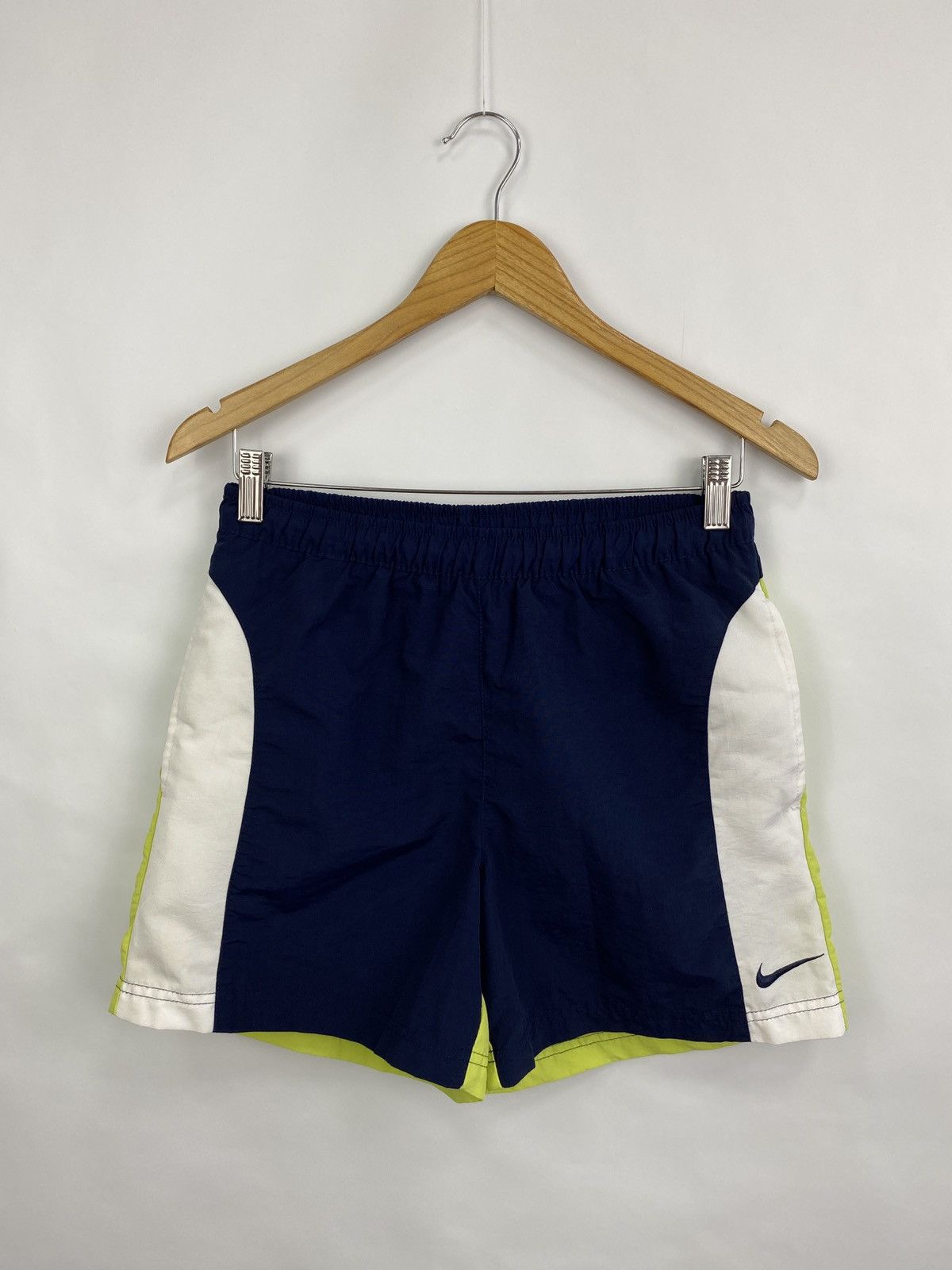 Nike 🇺🇸 Vintage 90s Nike Nylon Shorts Rare Retro Hype Y2K Size US 30 / EU 46 - 2 Thumbnail