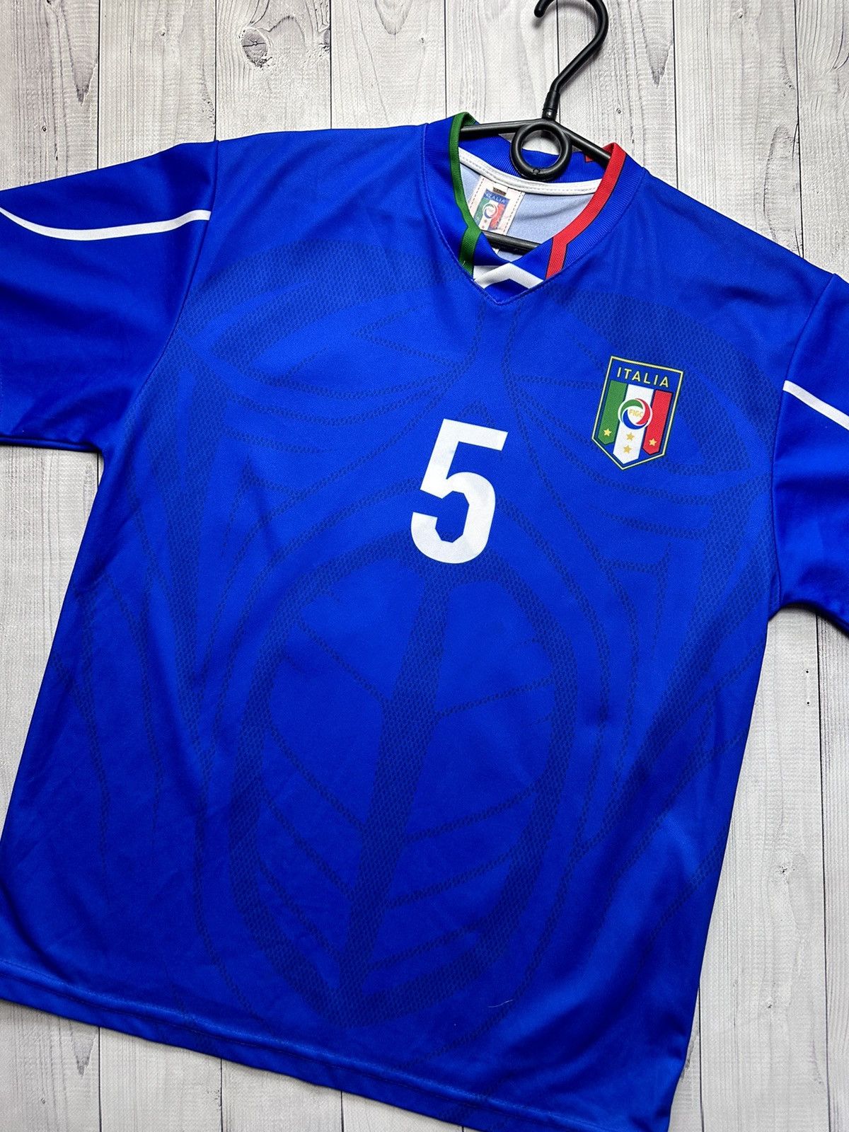 Vintage Vintage Italia soccer jersey 5 Cannavaro Italy size S Size US S / EU 44-46 / 1 - 3 Thumbnail