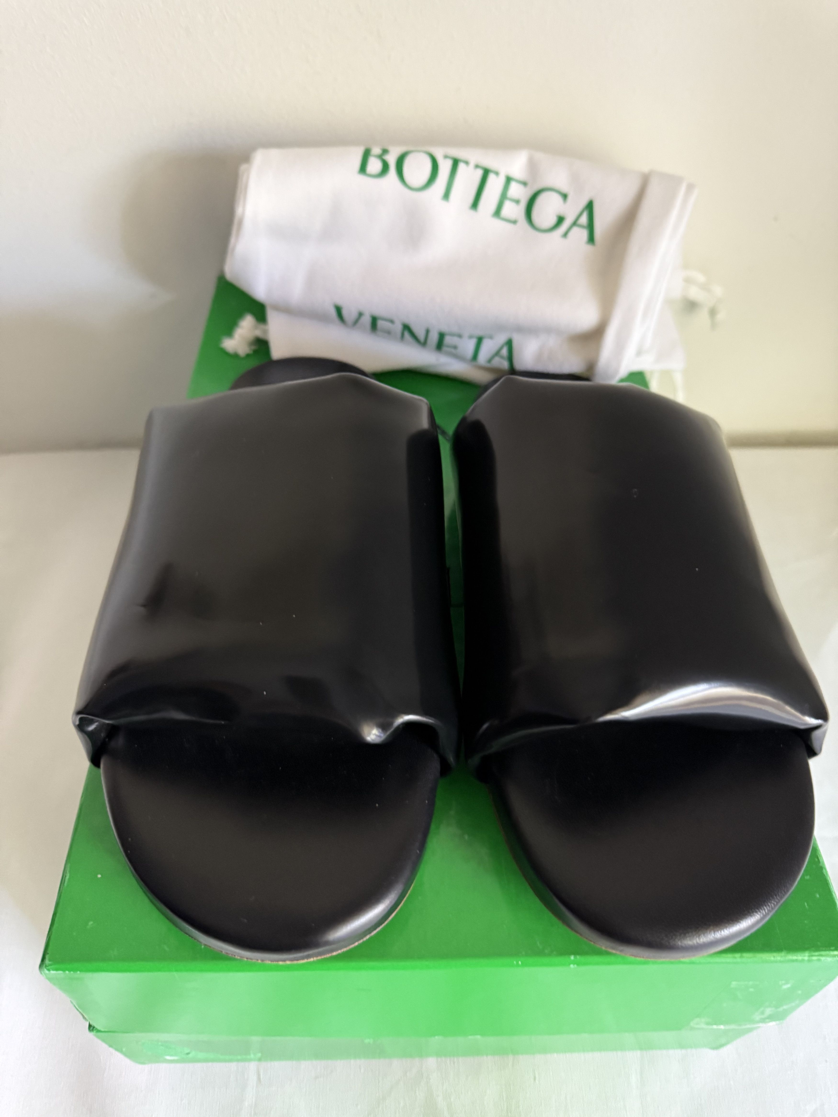 Bottega Veneta Brushed Leather Slippers Size US 9 / EU 42 - 1 Thumbnail