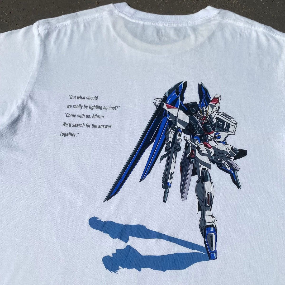 Uniqlo RARE ‼️ Gundam Size US XL / EU 56 / 4 - 2 Thumbnail