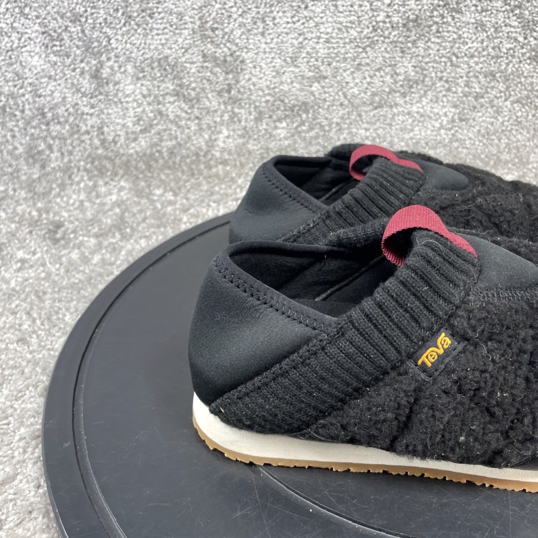 Teva VINTAGE Teva ReEmber Fleece Women's Casual Slip-On Shoes Size 6 Black Fluffy Outdoor Walking Size M / US 6-8 / IT 42-44 - 3 Thumbnail