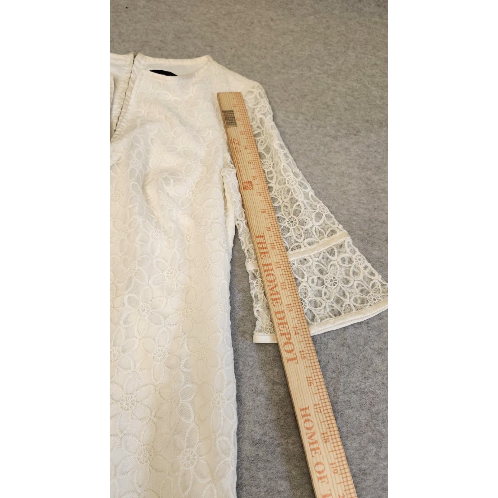 Adrianna Papell VINTAGE Adrianna Papell Dress Womens 4P Ivory Floral Lace Sheath Bell Sleeve Cocktail Size S / US 4 / IT 40 - 7 Thumbnail