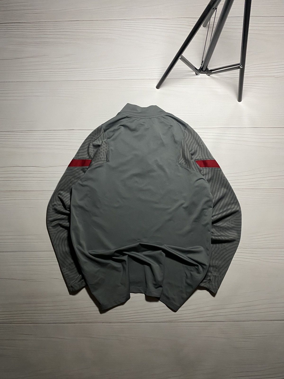Nike Nike Liverpool FC training longsleeve football y2k jersey Size US L / EU 52-54 / 3 - 2 Thumbnail