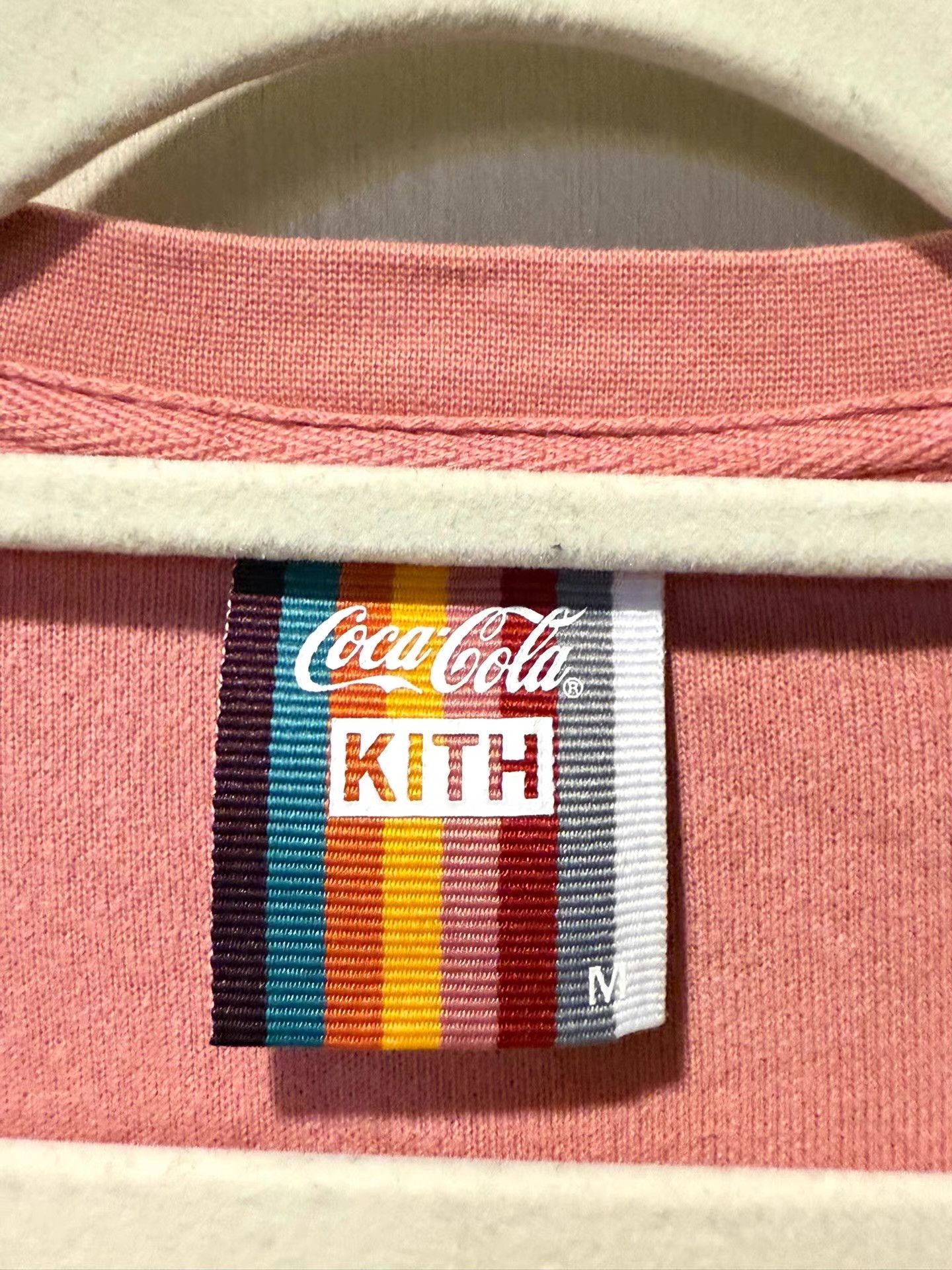 Kith Kith x Coca Cola collaborative long-sleeve T-shirt Ｑ20 Size US M / EU 48-50 / 2 - 3 Thumbnail
