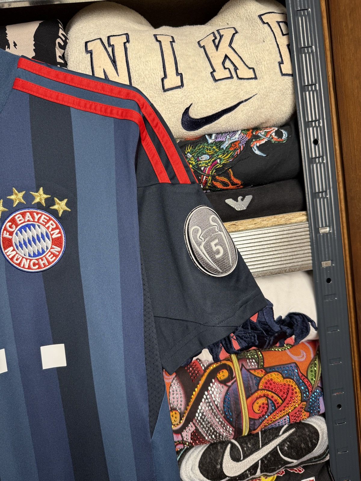 Adidas F.C Bayern Adidas FIFA 2013-2014 soccer jersey t shirt Size US M / EU 48-50 / 2 - 4 Thumbnail