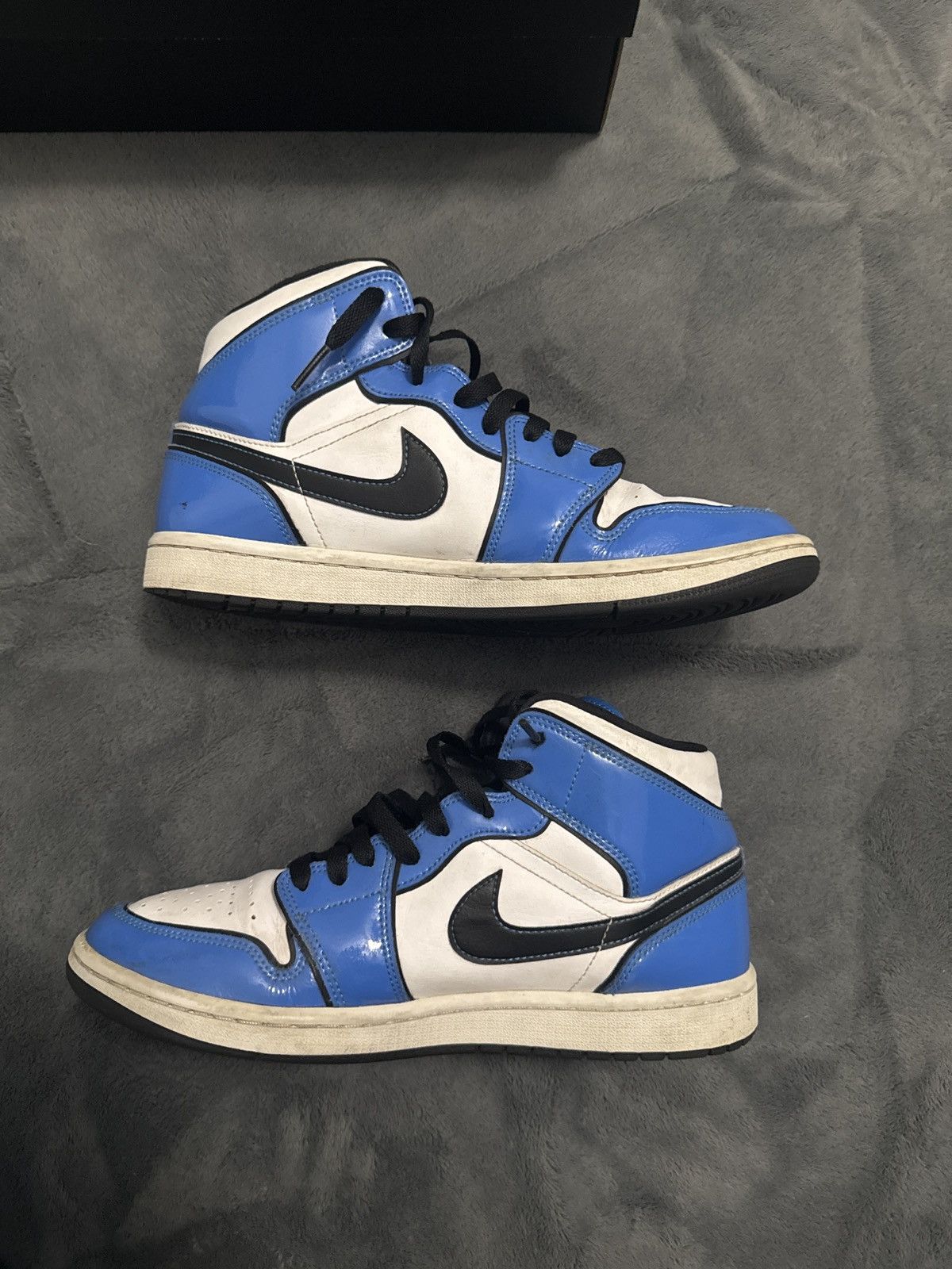 Jordan Brand × Nike Air Jordan 1 Retro Size US 8.5 / EU 41-42 - 3 Thumbnail