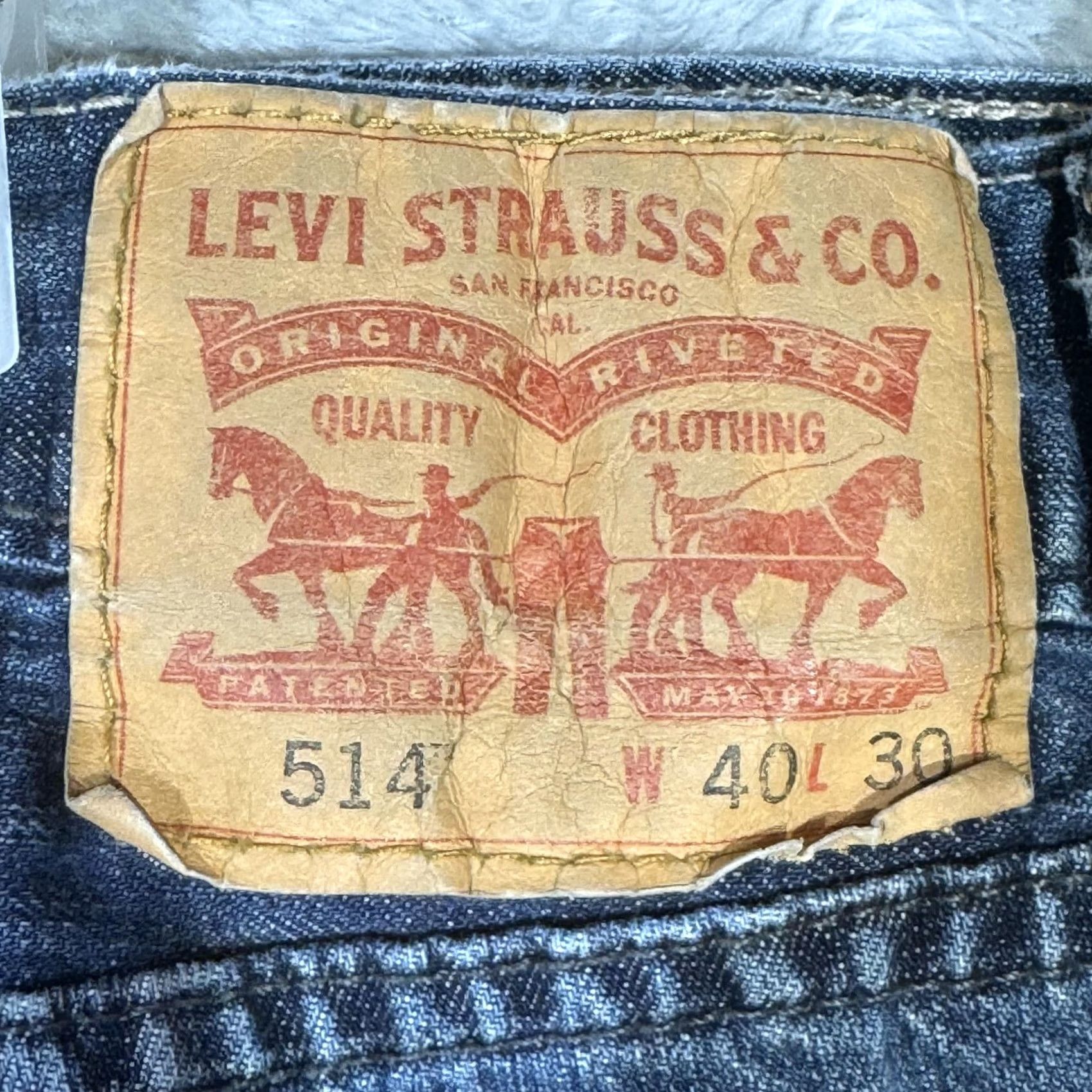 Levi's VINTAGE Levis 514 Jeans Mens 40x30 Blue Denim Straight Leg Zip Fly Size US 40 / EU 56 - 3 Thumbnail