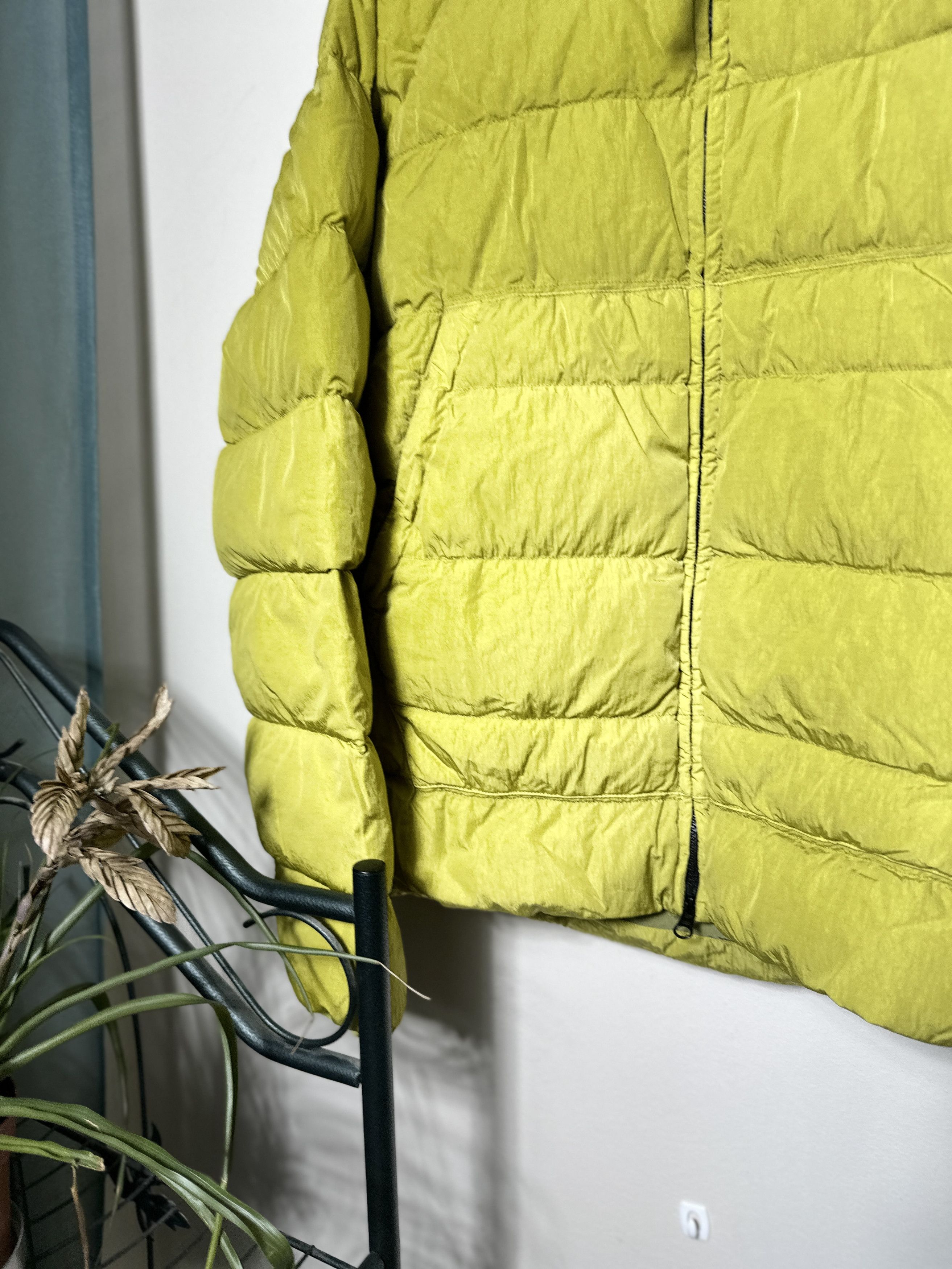 C.P. Company C p company eco chrome r puffer jacket size m Size US M / EU 48-50 / 2 - 3 Thumbnail