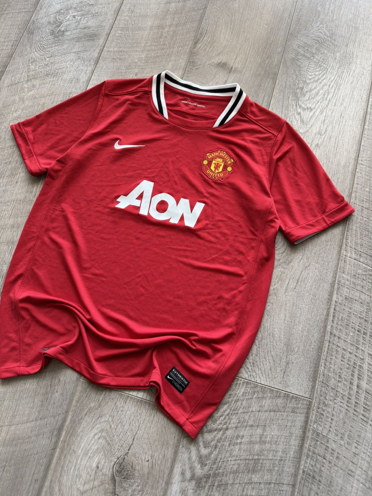 Nike MANCHESTER UNITED 2012/2013 SOCCER JERSEY HOME NIKE KIDS XL Size US S / EU 44-46 / 1 - 2 Thumbnail