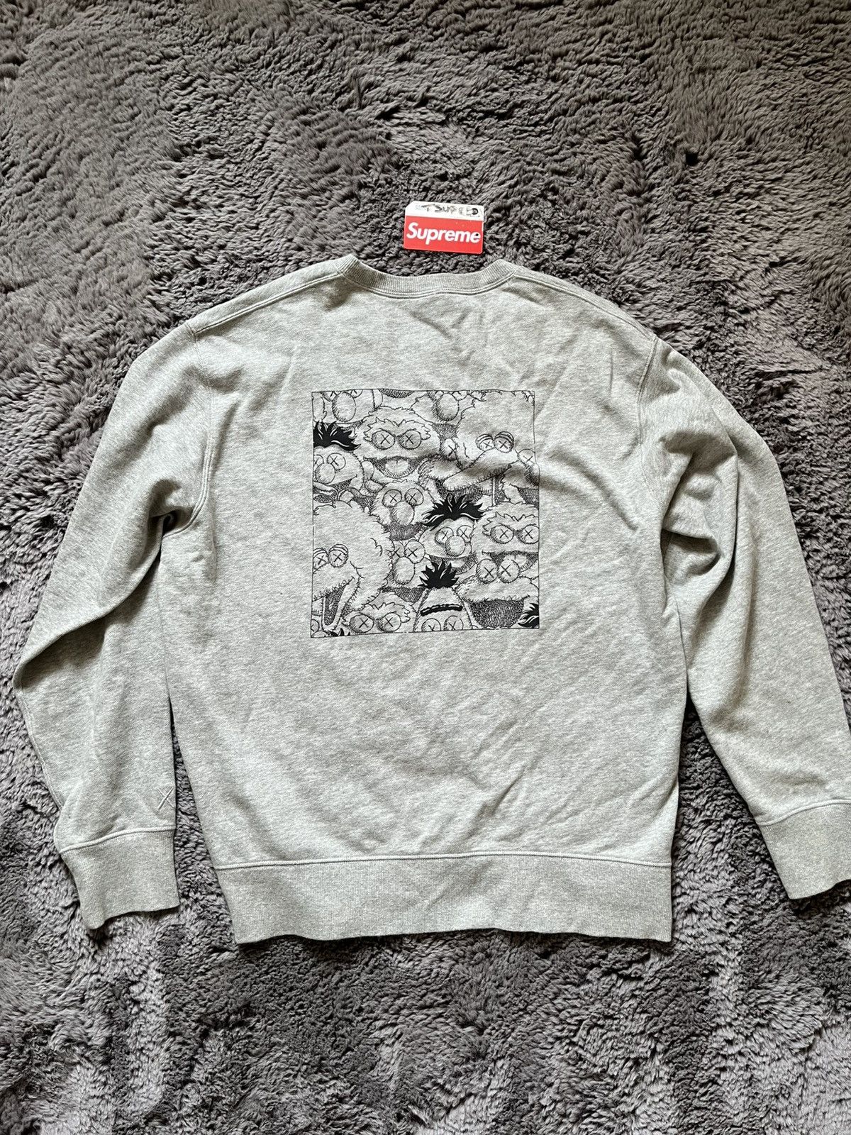 Kaws × Uniqlo Gray Sesame Street x Kaws Sweatshirt L Size US L / EU 52-54 / 3 - 3 Thumbnail