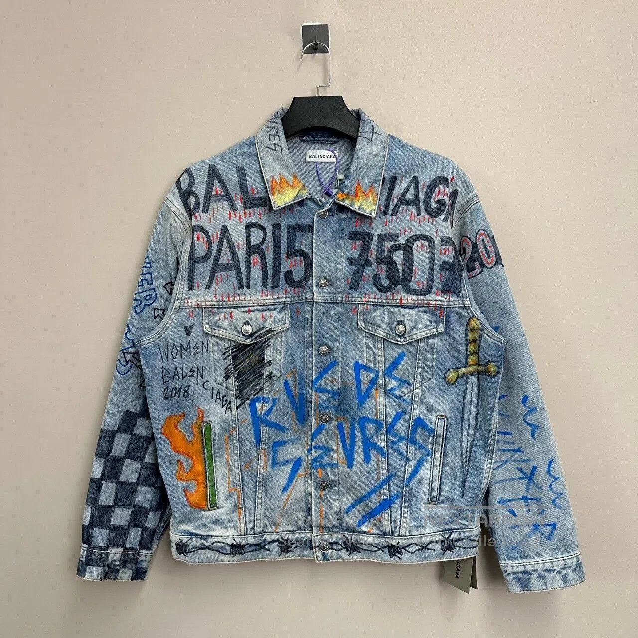 Balenciaga balenciaga graffiti denim jacket size 36. Size US S / EU 44-46 / 1 - 1 Thumbnail