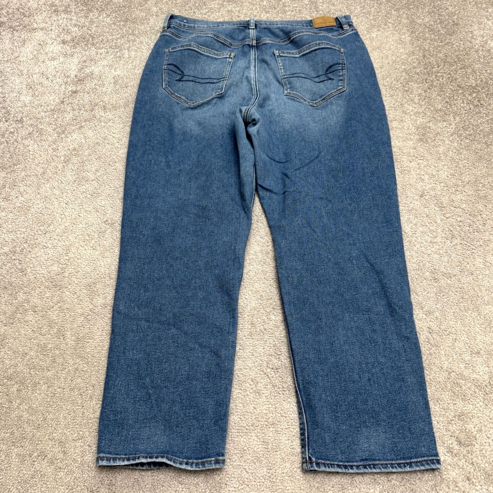 American Eagle Outfitters American Eagle Outfitters AE x ME Stretch Button Fly Mom Denim Jeans Women 16 Blue Size 38" / US 16 / IT 52 - 2 Thumbnail