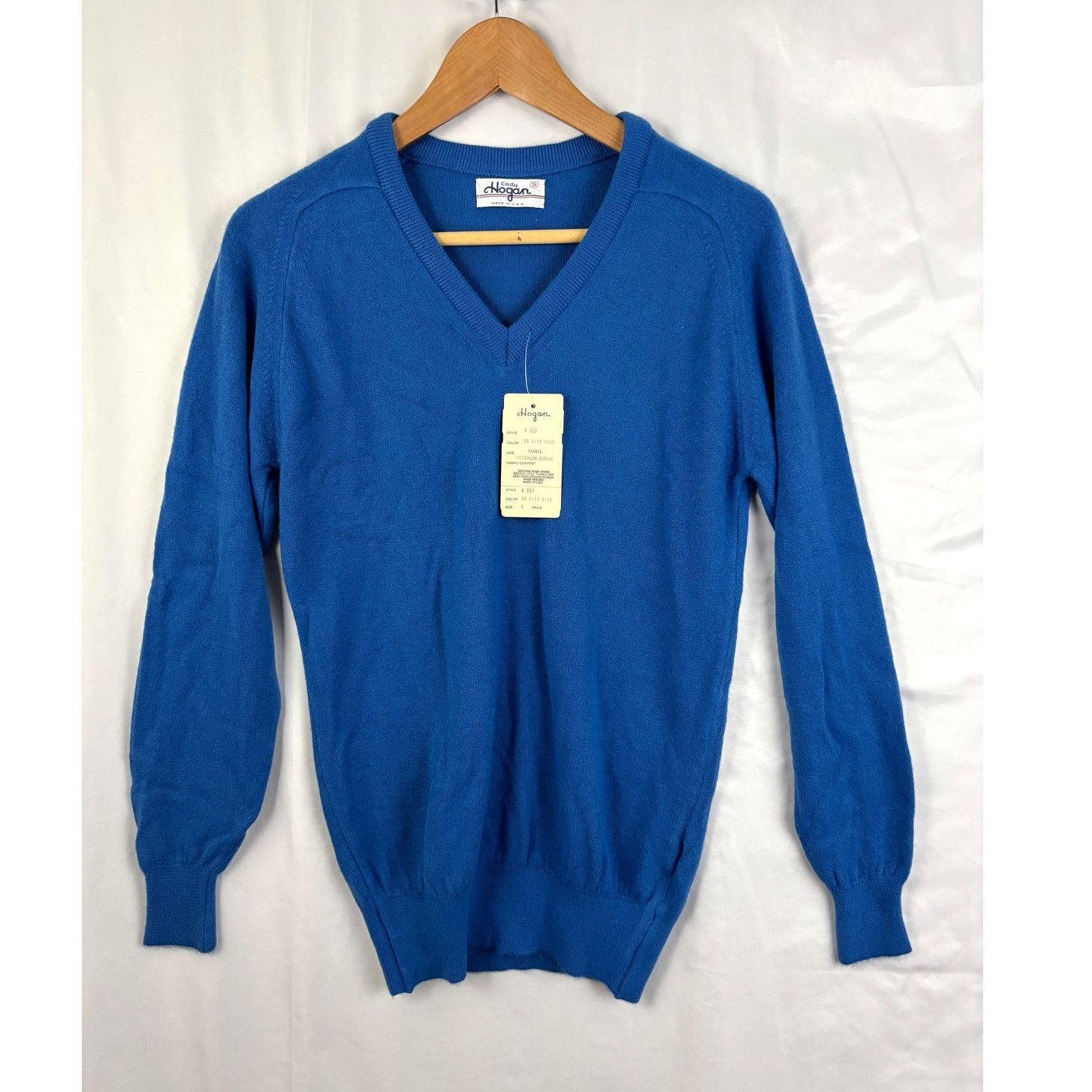 Hogan VTG Lady Hogan Sweater Small S Blue V-Neck Pullover NWT Size S / US 4 / IT 40 - 1 Thumbnail