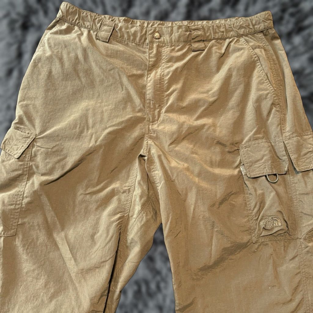 The North Face The North Face Pants Men's Size XL Short Cargo Hiking Outdoor Green Nylon Active Size US 36 / EU 52 - 1 Thumbnail
