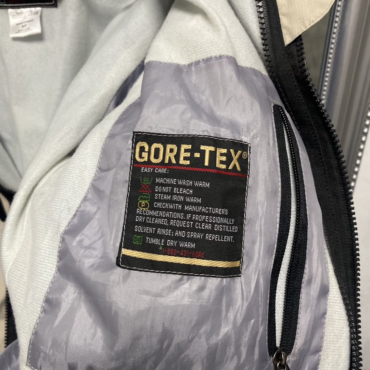 The North Face The North Face Jacket gore-tex Size US S / EU 44-46 / 1 - 15 Thumbnail