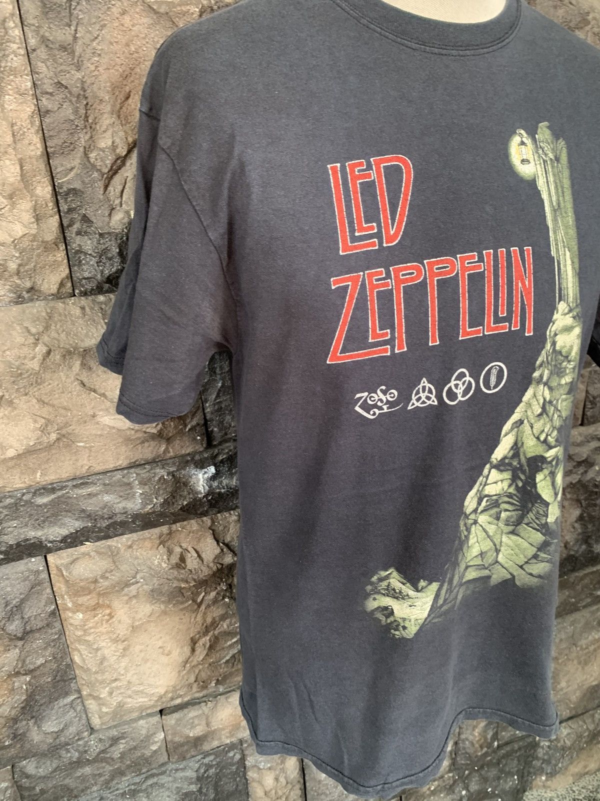 Led Zeppelin Vintage Led Zeppelin Rock Band T shirt Size US M / EU 48-50 / 2 - 4 Thumbnail