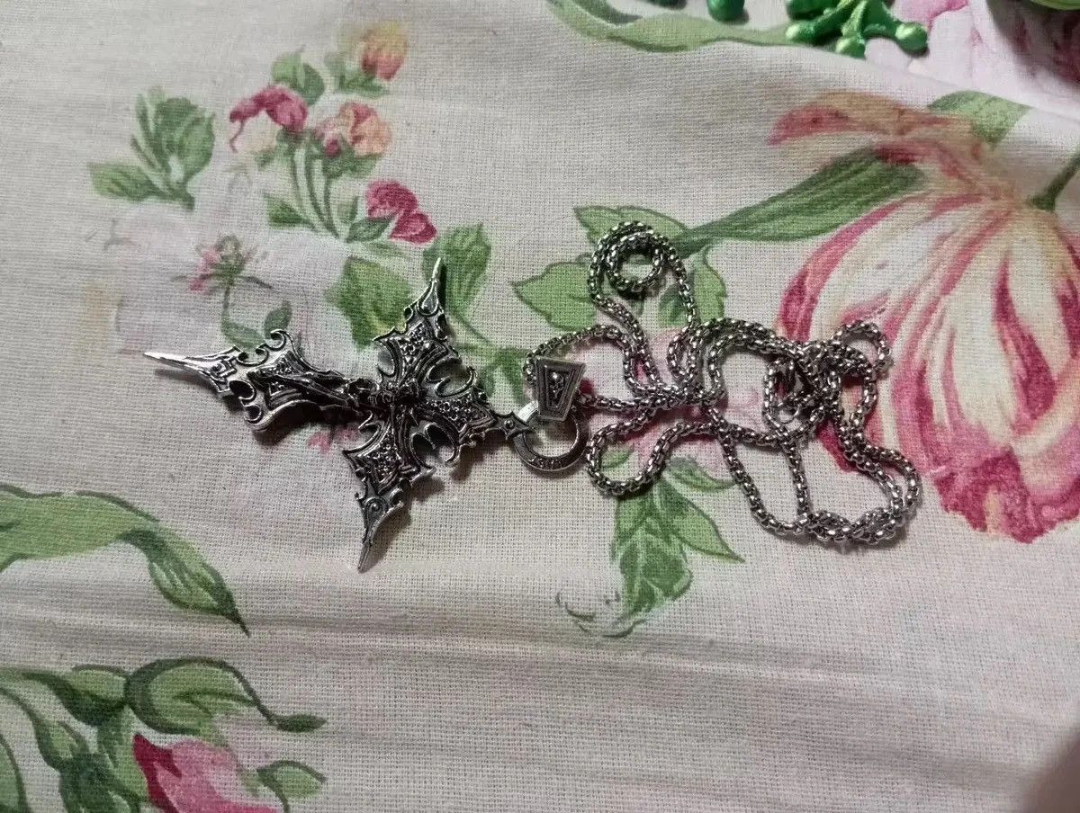 Japanese Brand Gothic Skeleton Cross Necklace Size ONE SIZE - 2 Thumbnail