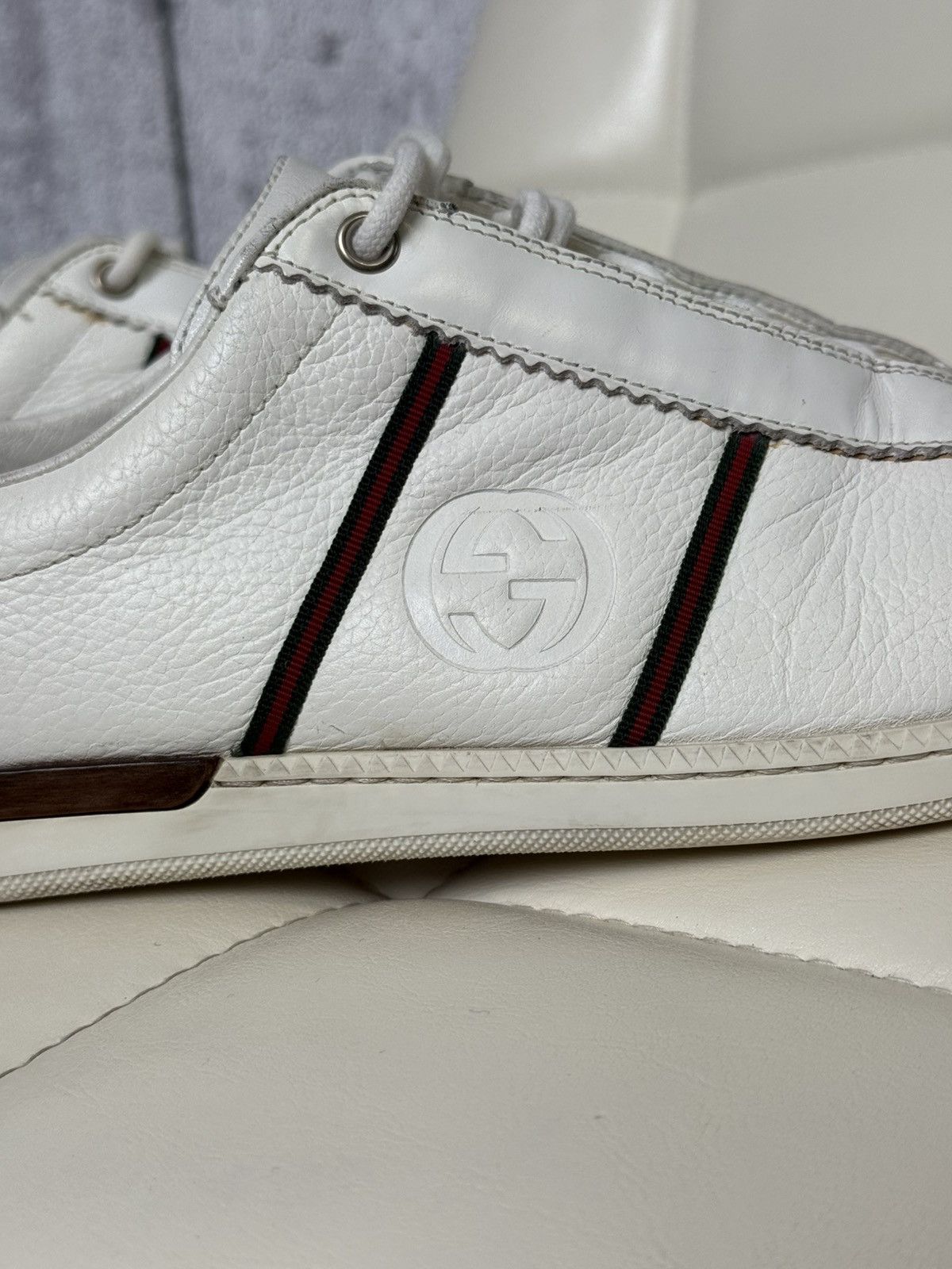 Gucci Gucci White Leather Low Top Sneakers Web Stripe & GG Logo Size US 9 / EU 42 - 11 Thumbnail