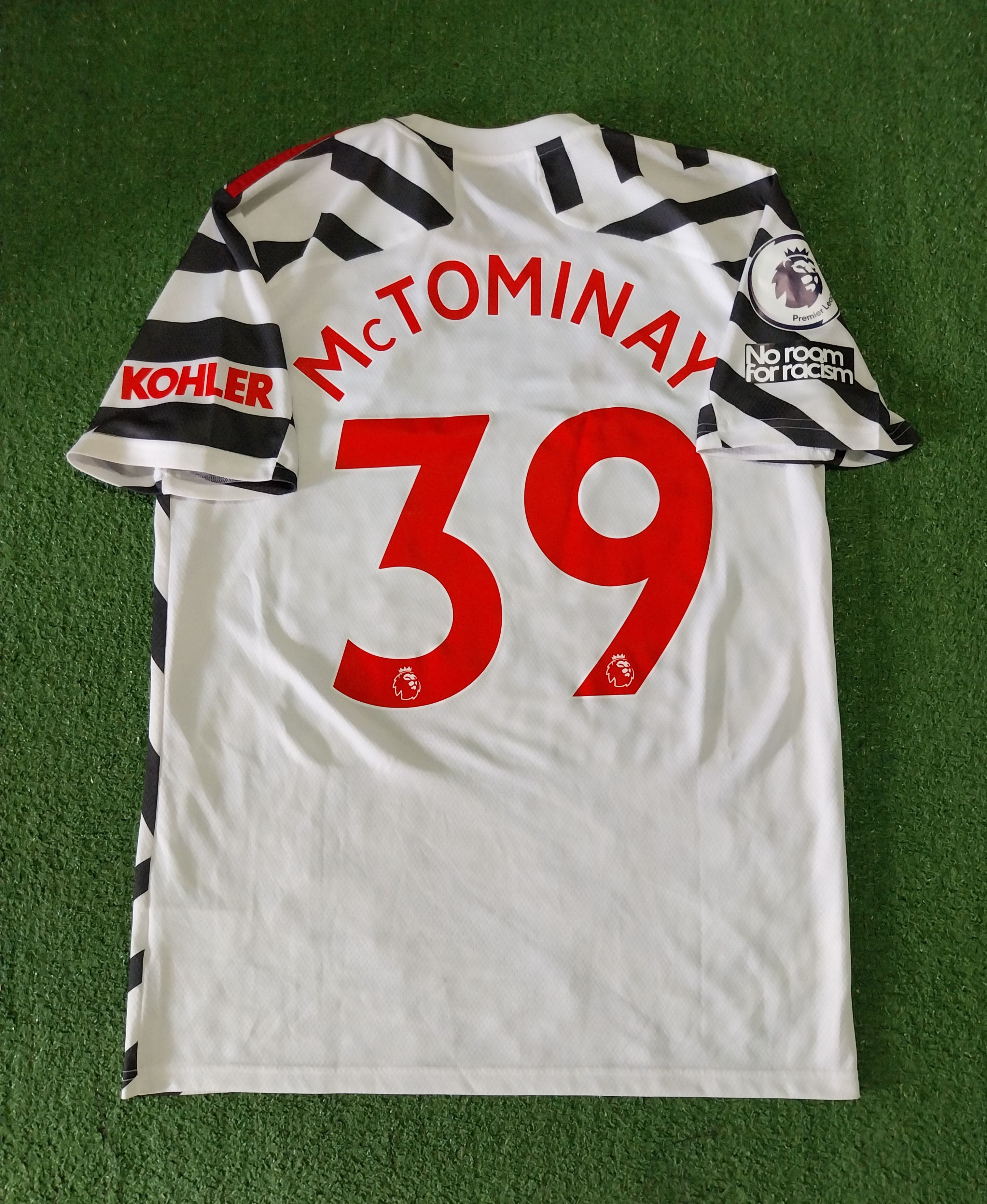 Adidas Manchester united 3rd 2020/2021 mctominay jersey football Size US M / EU 48-50 / 2 - 2 Thumbnail