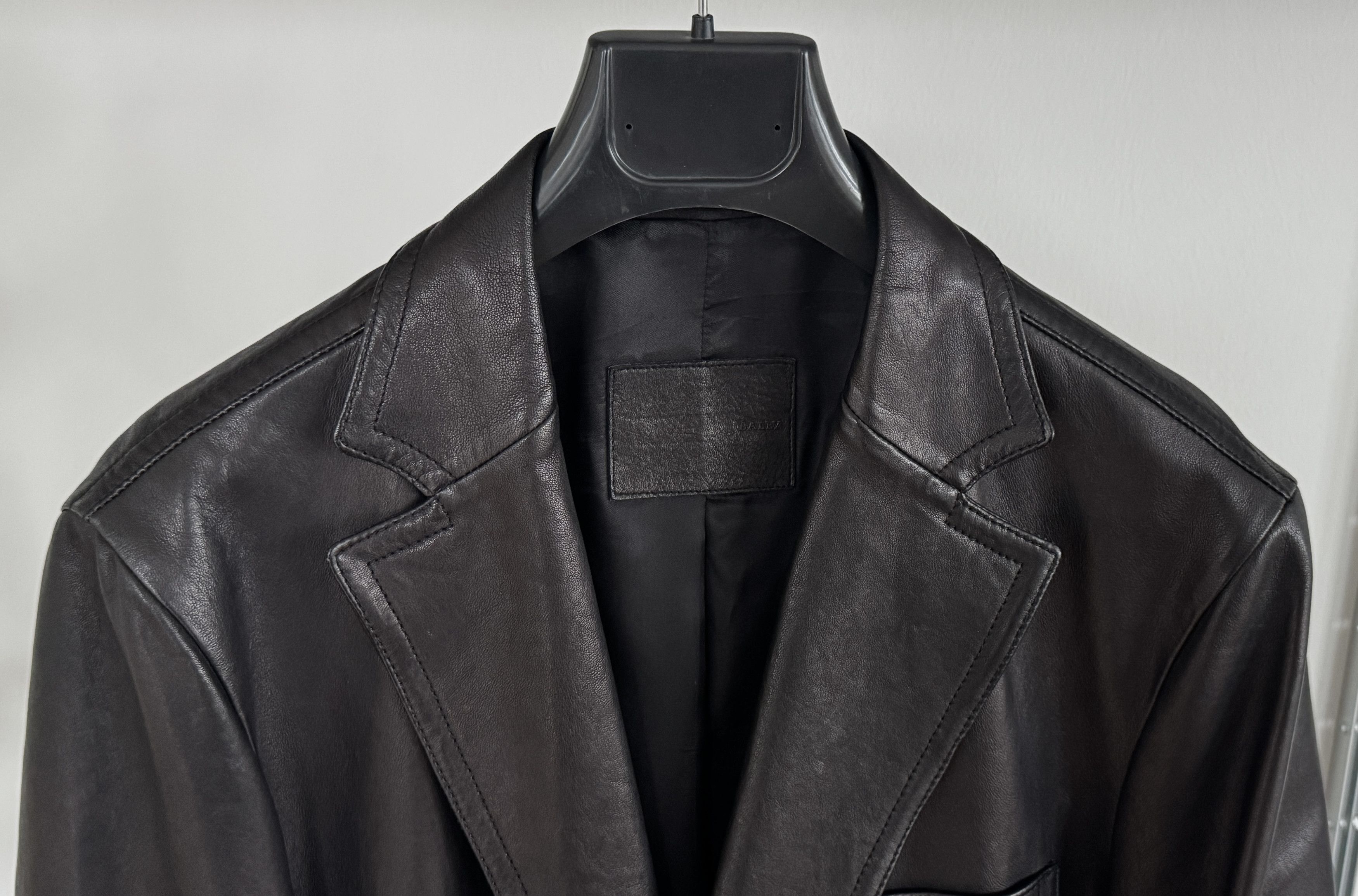 Bally BNWOT Leather SIngle Breasted Blazer Size 40R - 3 Thumbnail