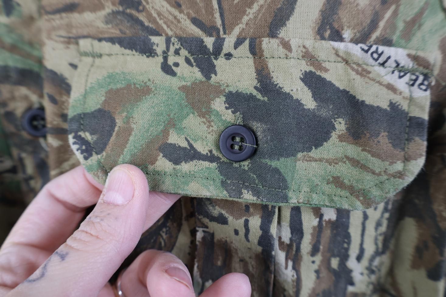 Vintage Vintage 70s 80s Camouflage Safari Bush Button Shirt USA Size US M / EU 48-50 / 2 - 5 Thumbnail