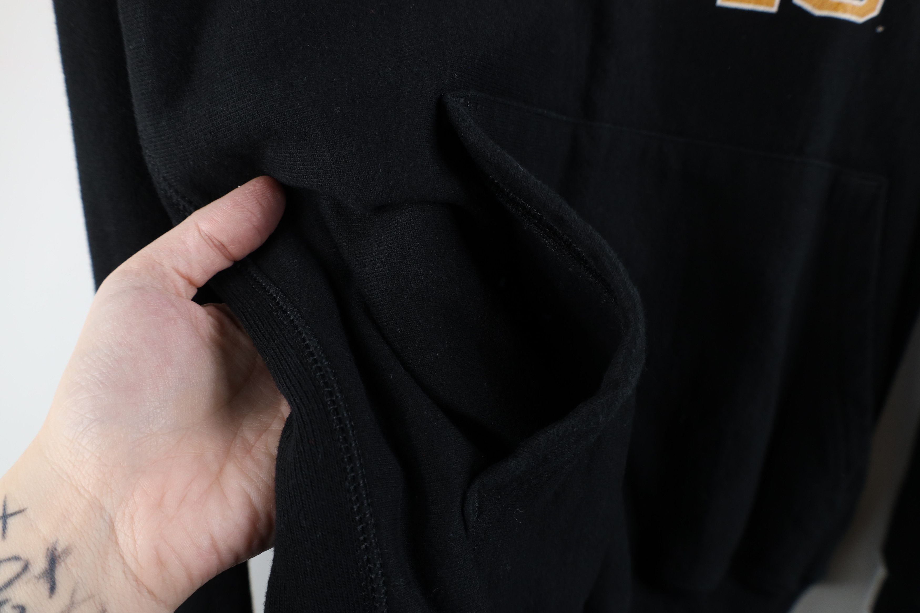 Champion × Vintage Champion Reverse Weave University VCU Rams Hoodie Size US M / EU 48-50 / 2 - 8 Thumbnail
