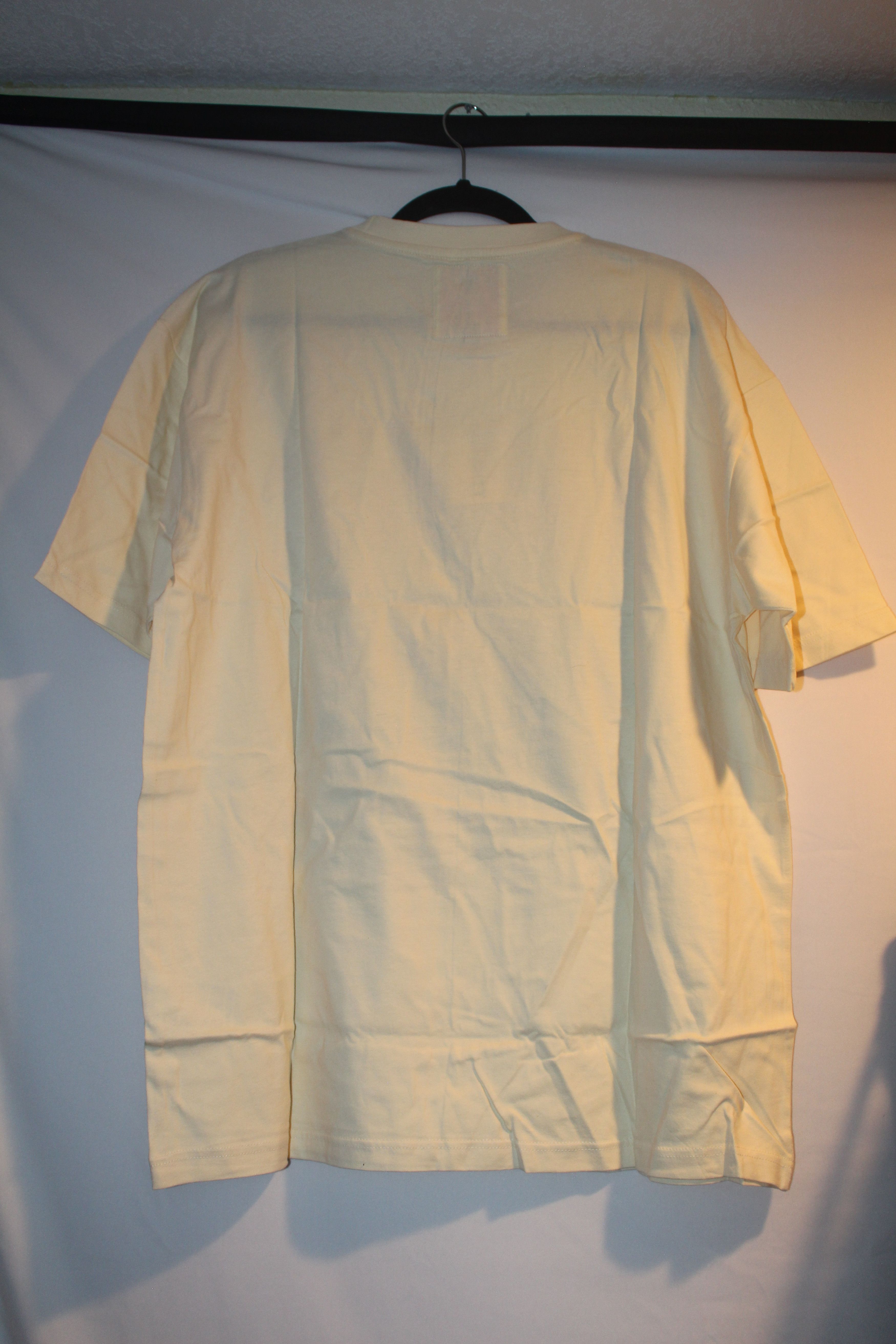 Market Market Yellow Submarine Pose Cream T-Shirt (X-Large) Size US XL / EU 56 / 4 - 2 Thumbnail