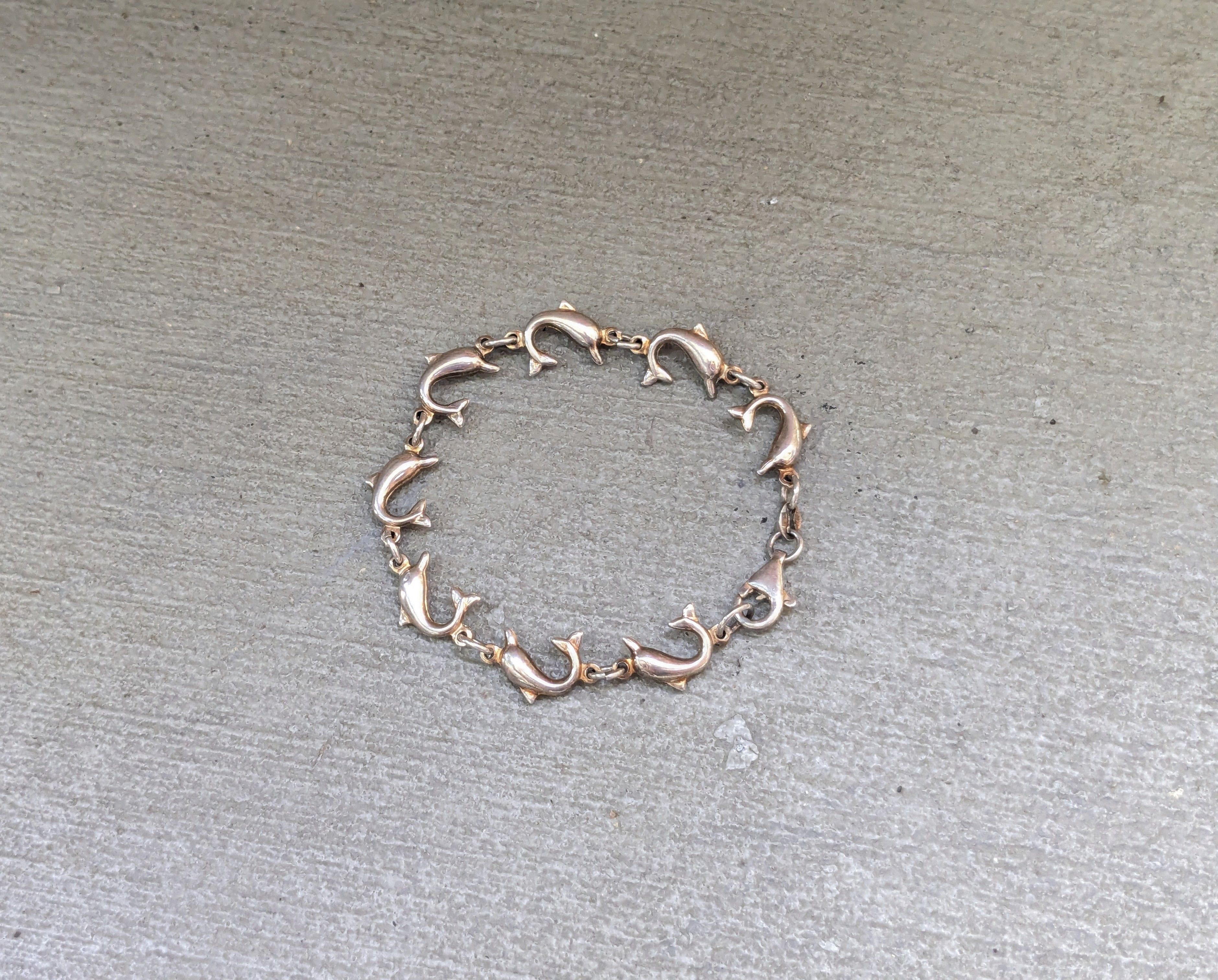 Jewelry × Vintage Vintage Sterling Silver Bracelet Dolphin Chain 7.25" Italy Size ONE SIZE - 1 Thumbnail