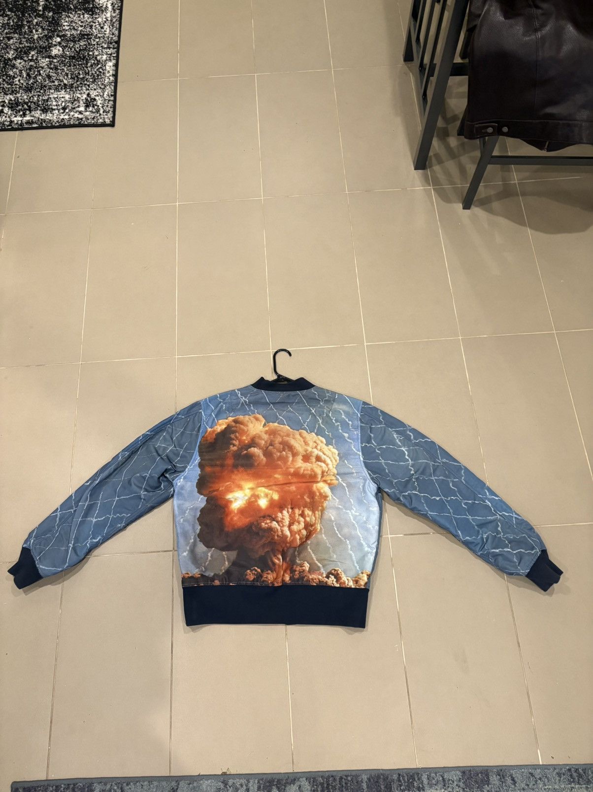 Fucking Awesome RARE fucking awesome reversible mushroom cloud bomber Size US L / EU 52-54 / 3 - 3 Thumbnail