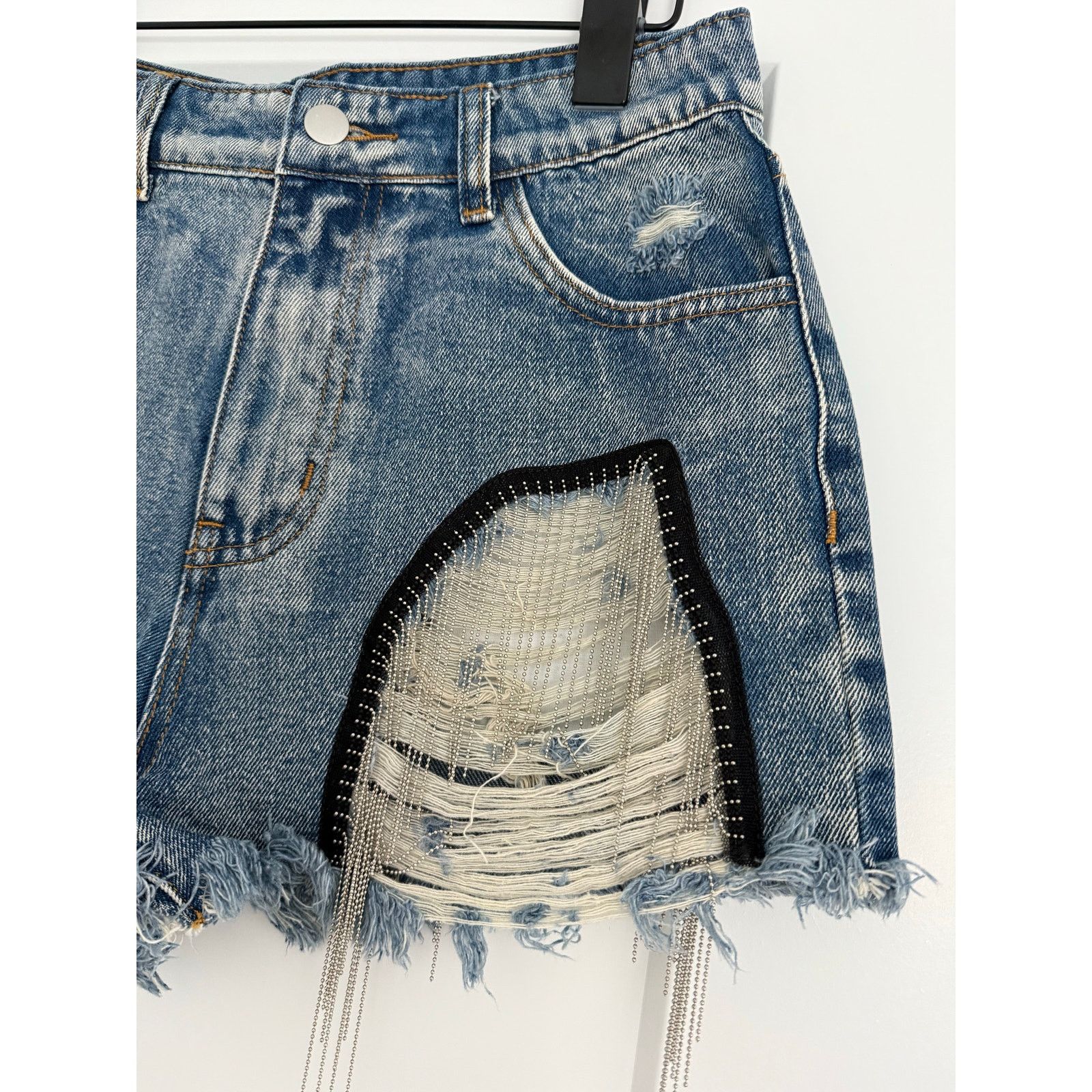 Free People $80 New POL Boho Embellished Jean shorts - Small Size 27" / US 4 / IT 40 - 3 Thumbnail