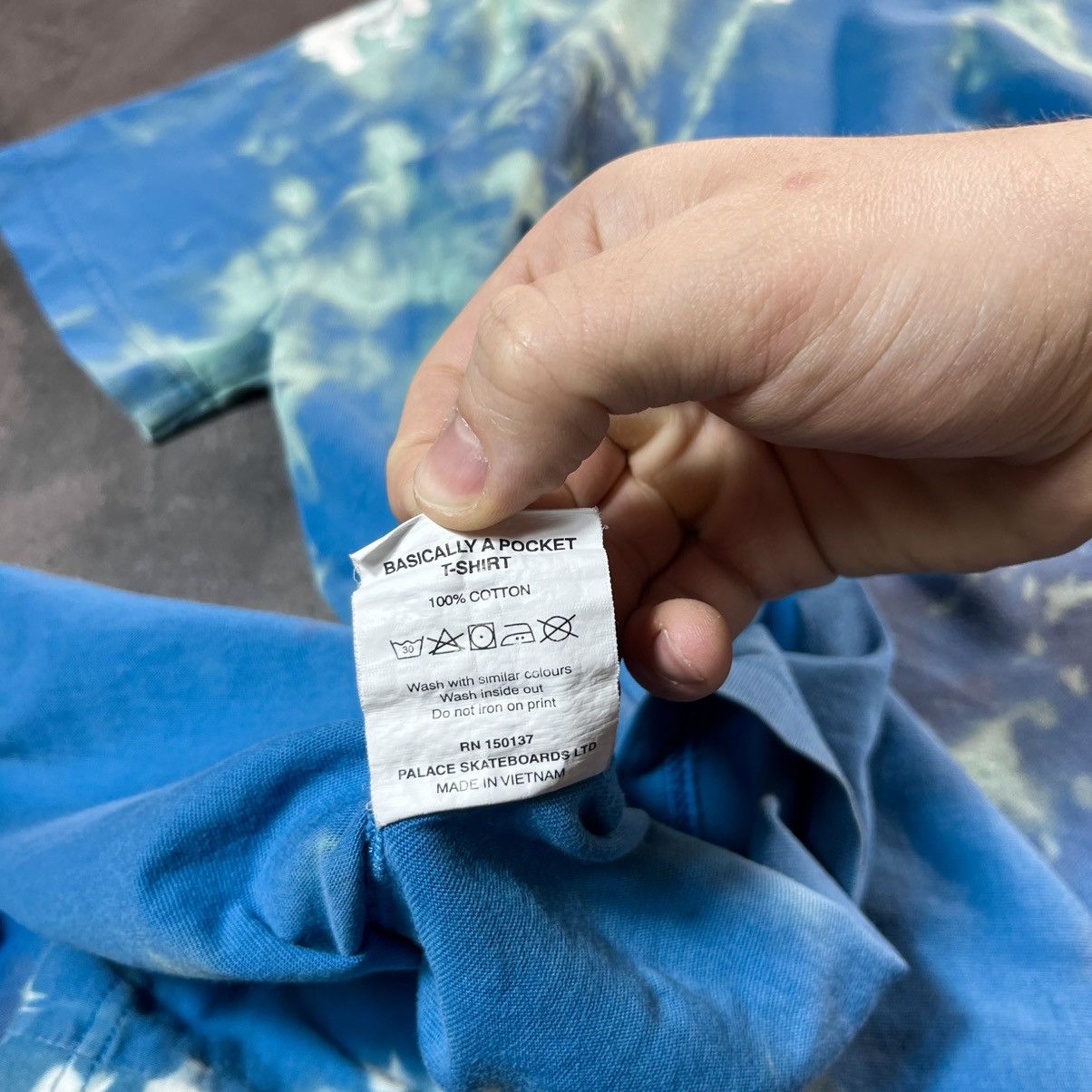 Palace Palace Skateboards Pocket Tee Tie Dye Tshirt Skate SK8 Hype Size US M / EU 48-50 / 2 - 15 Thumbnail