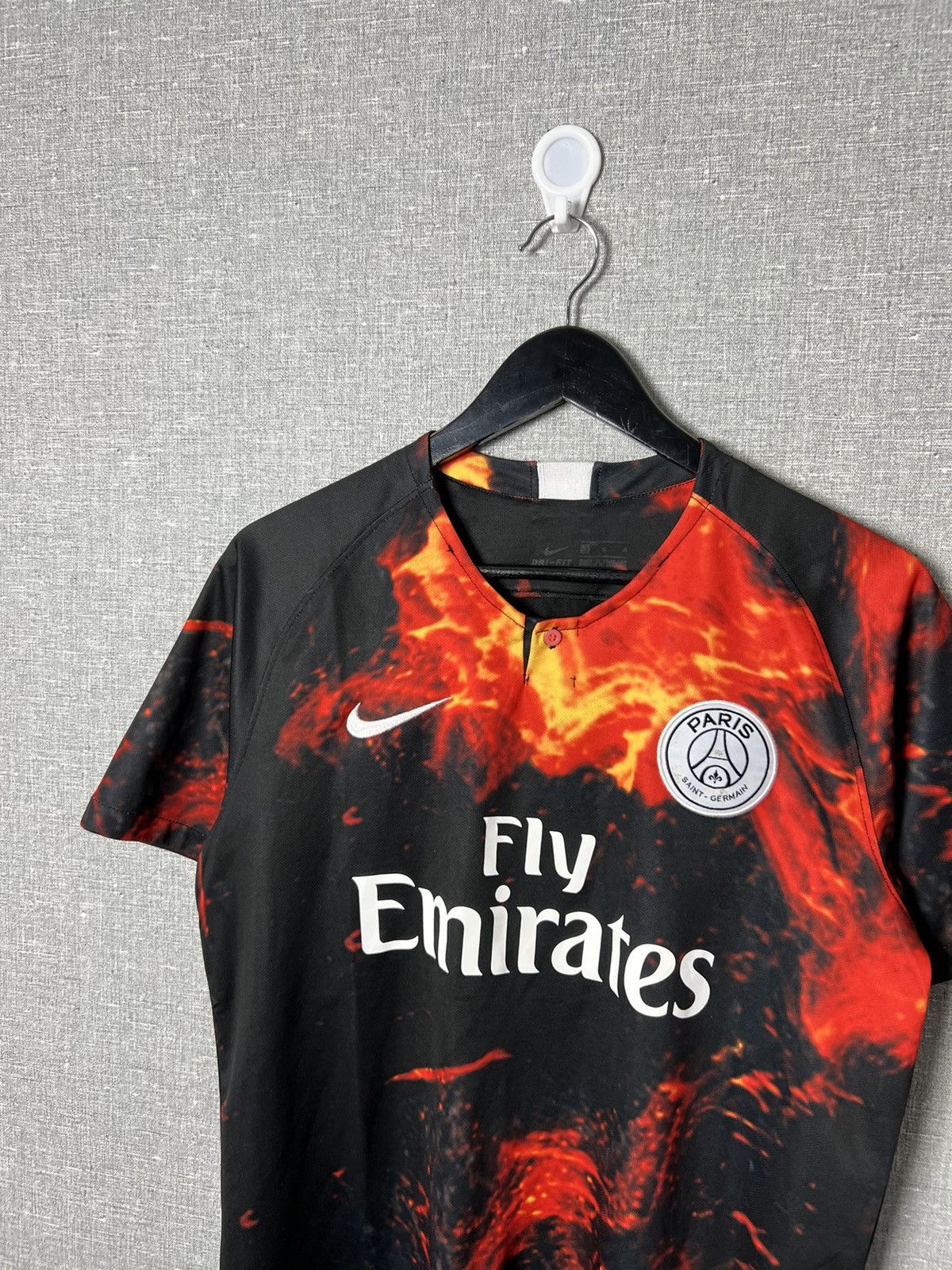 Other Nike Paris Saint-Germain Flame All Over Printed Jersey Size US M / EU 48-50 / 2 - 2 Thumbnail