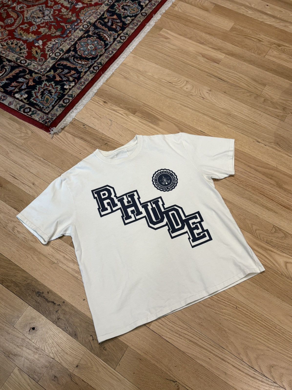 Rhude Rhude Tee White/Navy Size XL Size US XL / EU 56 / 4 - 1 Thumbnail