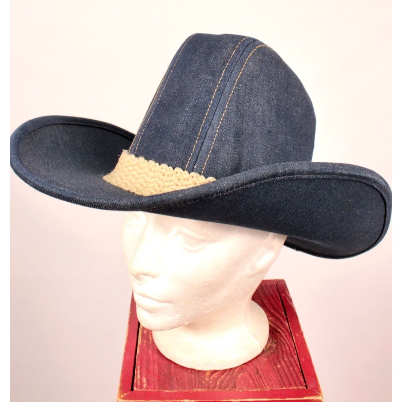 Vintage VTG 70s Hat Men Denim Cowboy Hat Horse Detail Sz M 1970s Blue Cowboy Mens Denim Hat Size ONE SIZE - 2 Thumbnail