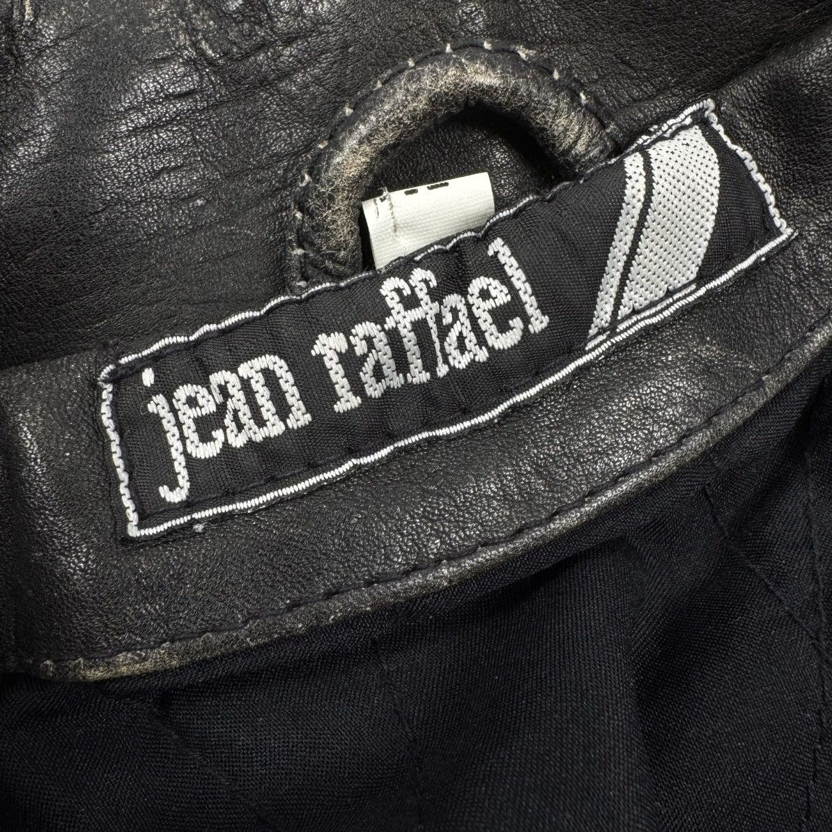 Vintage Vintage 90s Faded Distressed Genuine Leather Biker Jacket Size US M / EU 48-50 / 2 - 11 Thumbnail