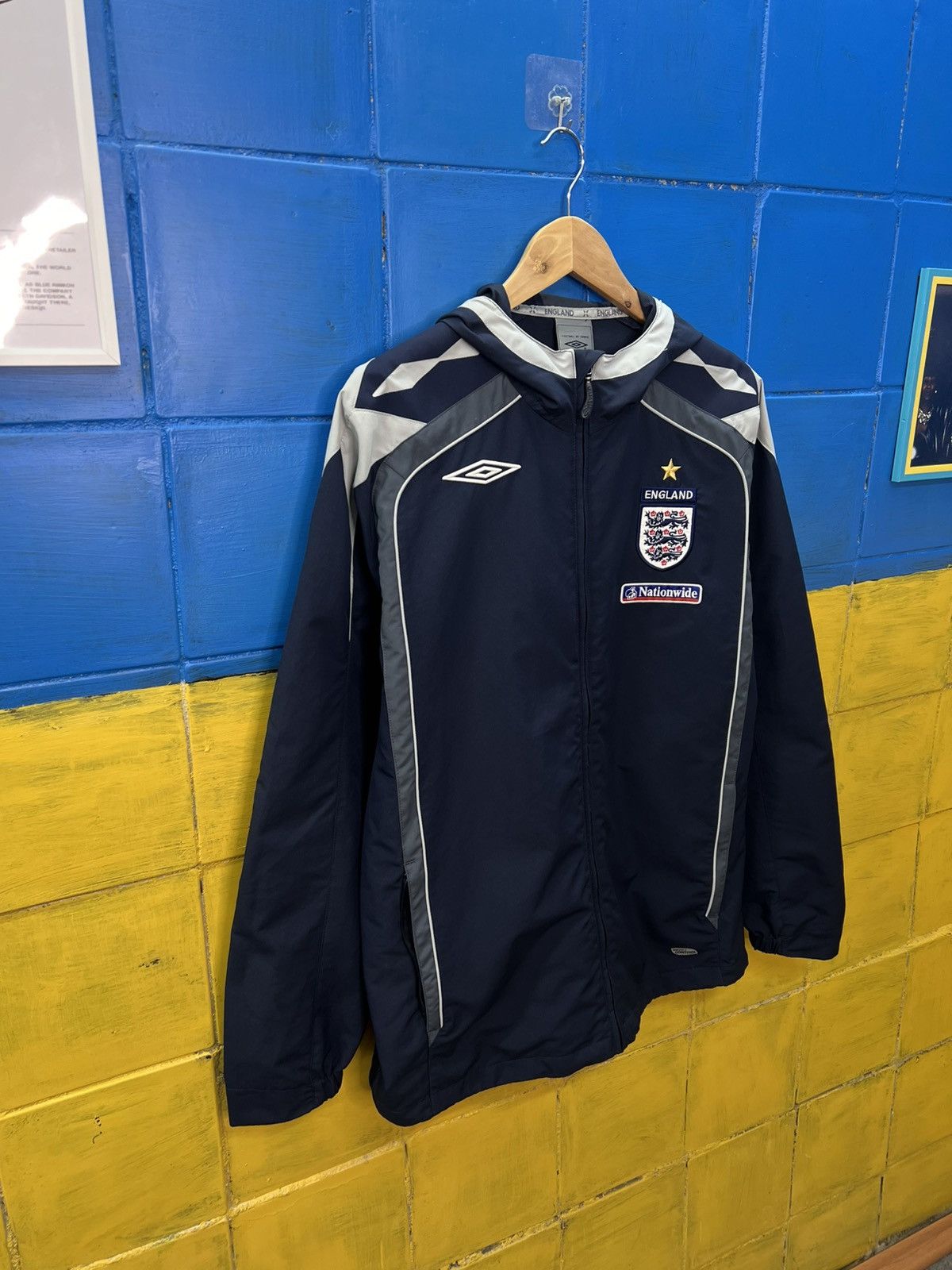 Umbro × Vintage OOs Vintage Umbro England Nylon Jacket Size US L / EU 52-54 / 3 - 7 Thumbnail