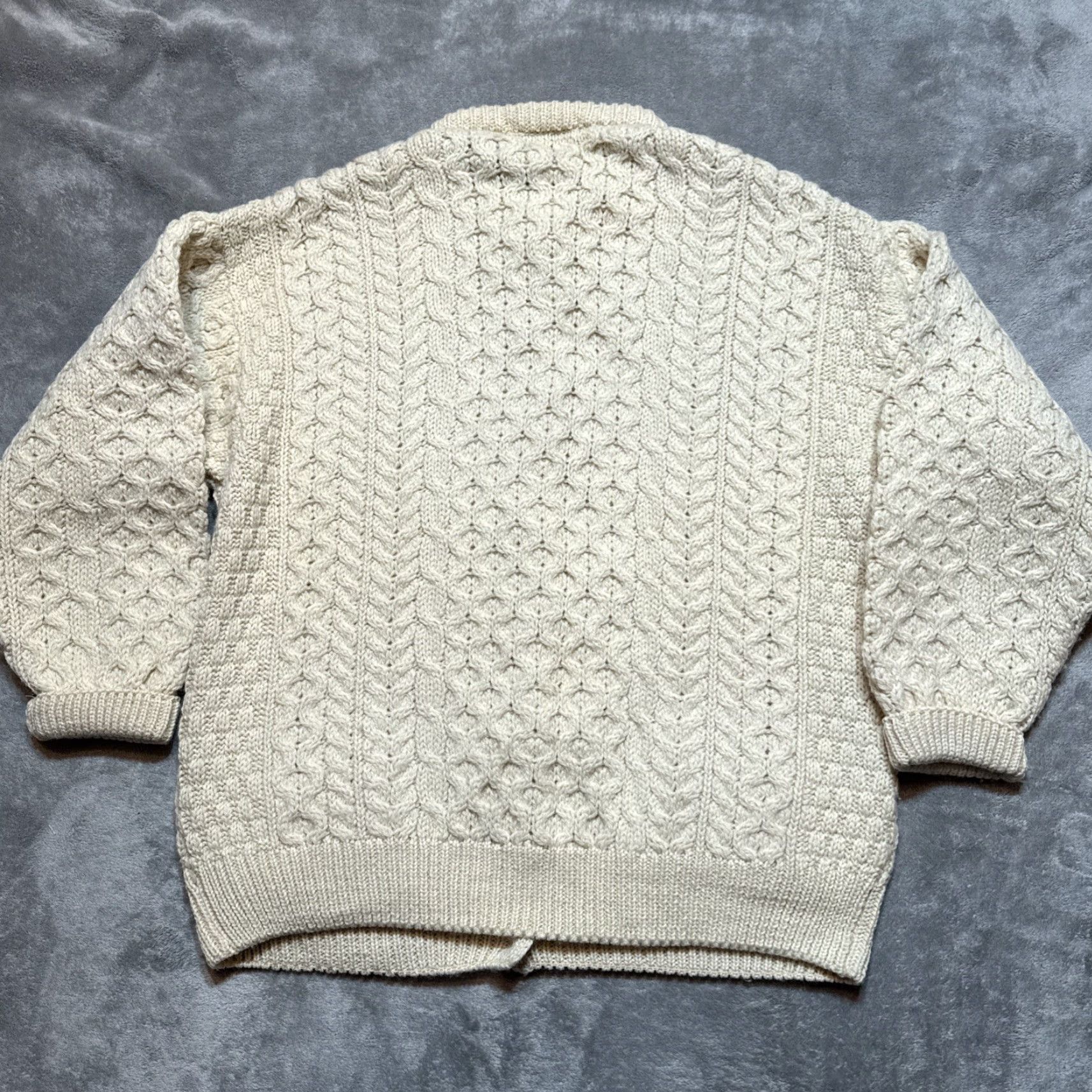 Vintage VINTAGE Claouknit Cardigan Wool Beige Cream Large Women's Cable-Knit High Neck Raglan Sleeve Size L / US 10 / IT 46 - 7 Thumbnail