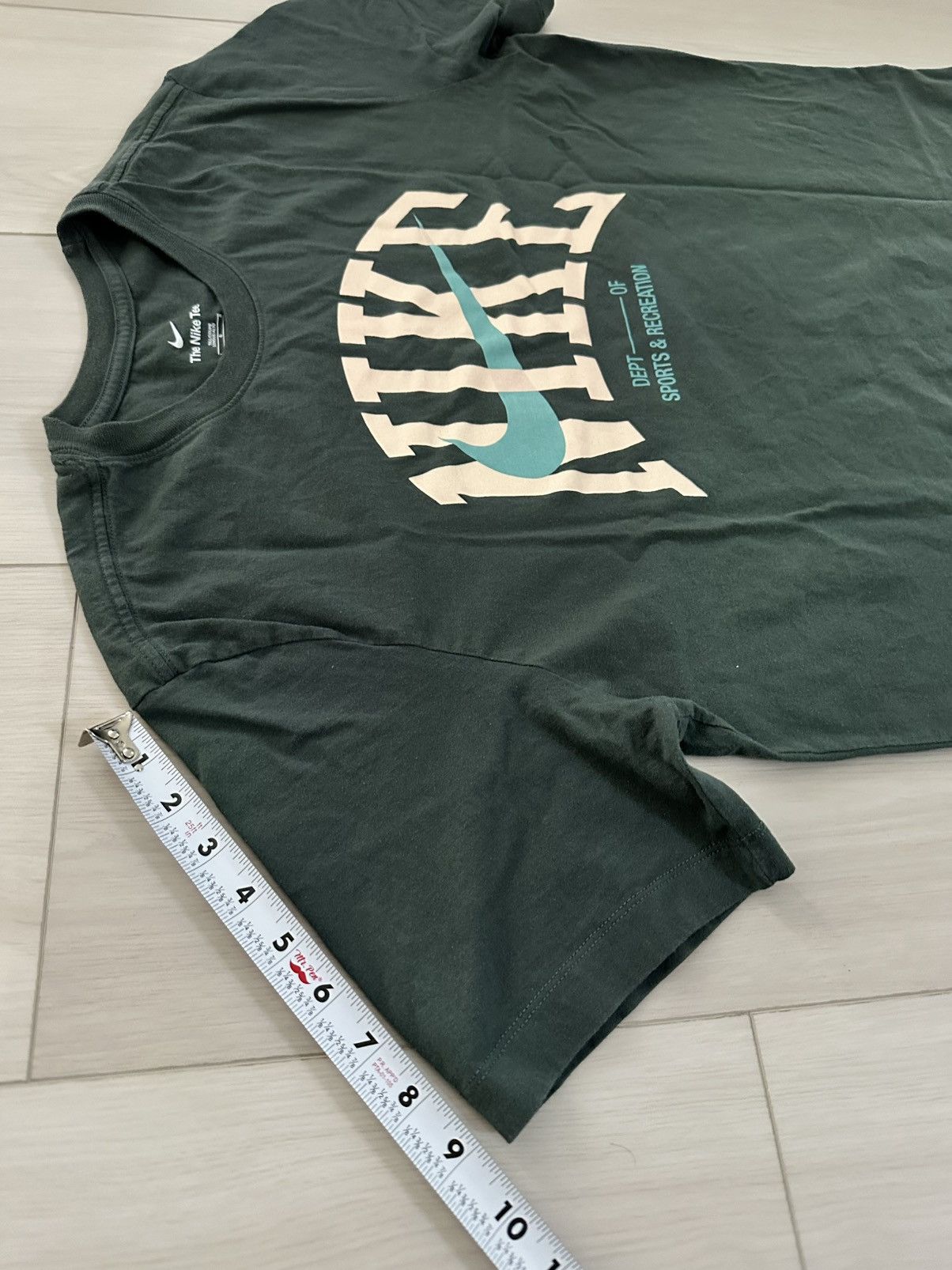 Nike Vintage nike sportswear tshirt tee green rare sz large tall Size US L / EU 52-54 / 3 - 5 Thumbnail