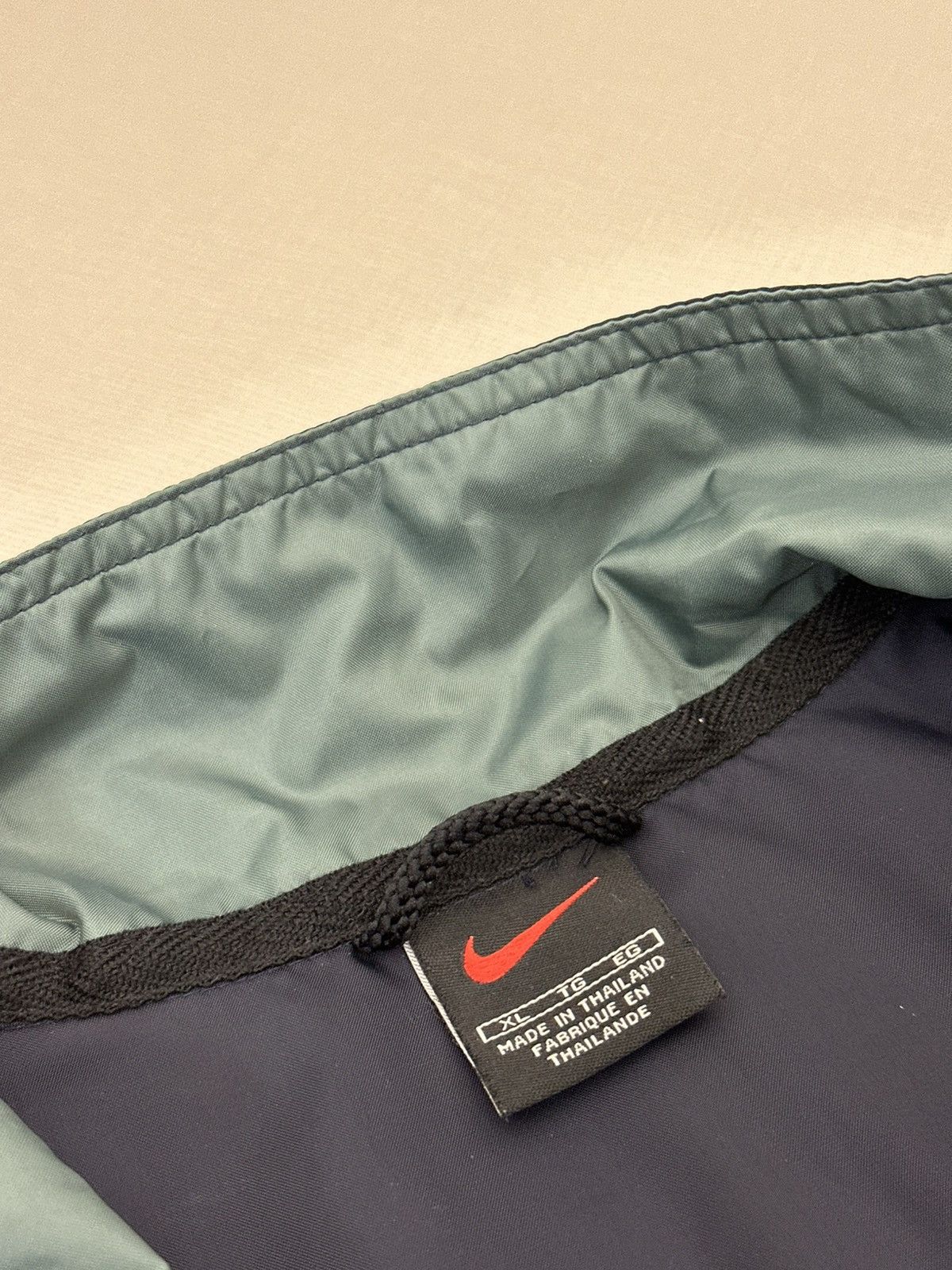 Nike Vintage 90s Nike Windbreaker Jacket Navy XL Size US XL / EU 56 / 4 - 6 Thumbnail