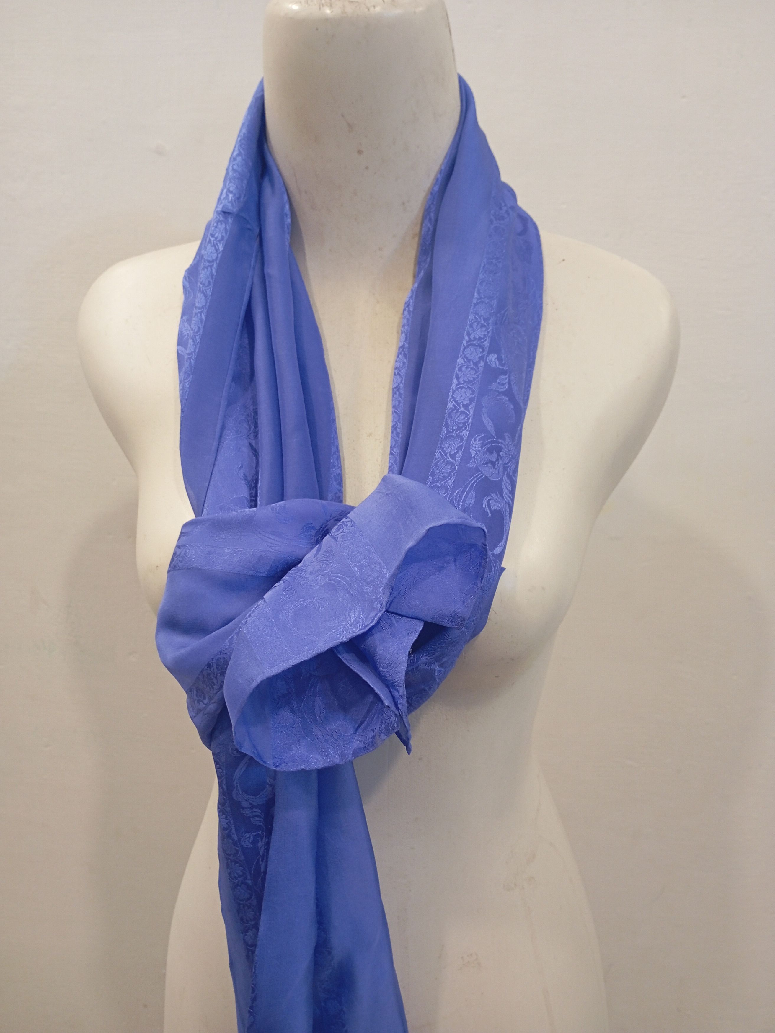 Givenchy Givenchy silk scarves scarf shawl Size ONE SIZE - 1 Thumbnail