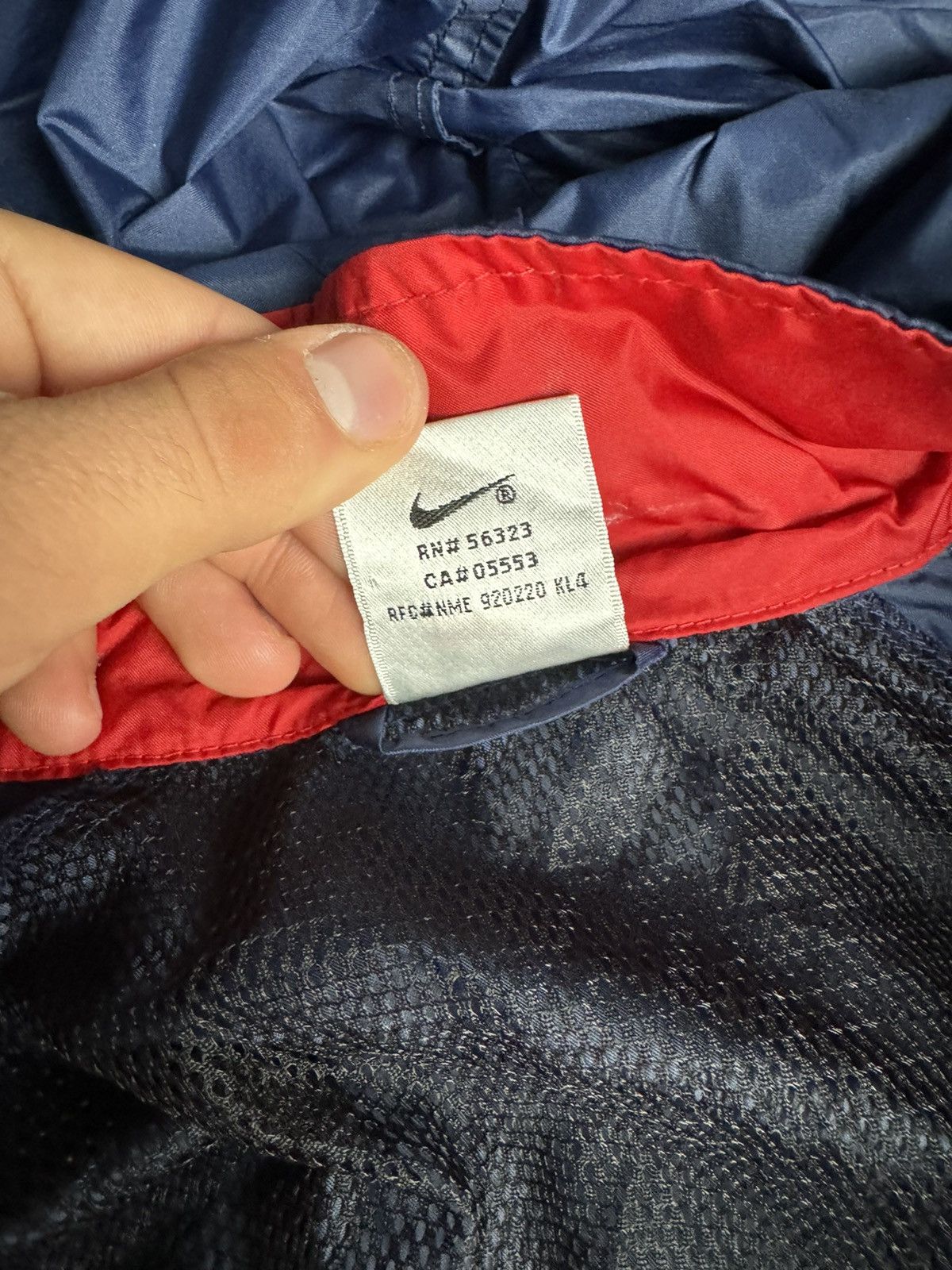 Nike × Vintage Vintage Nike USA Logo Oversized Nylon Jacket Size US L / EU 52-54 / 3 - 7 Thumbnail